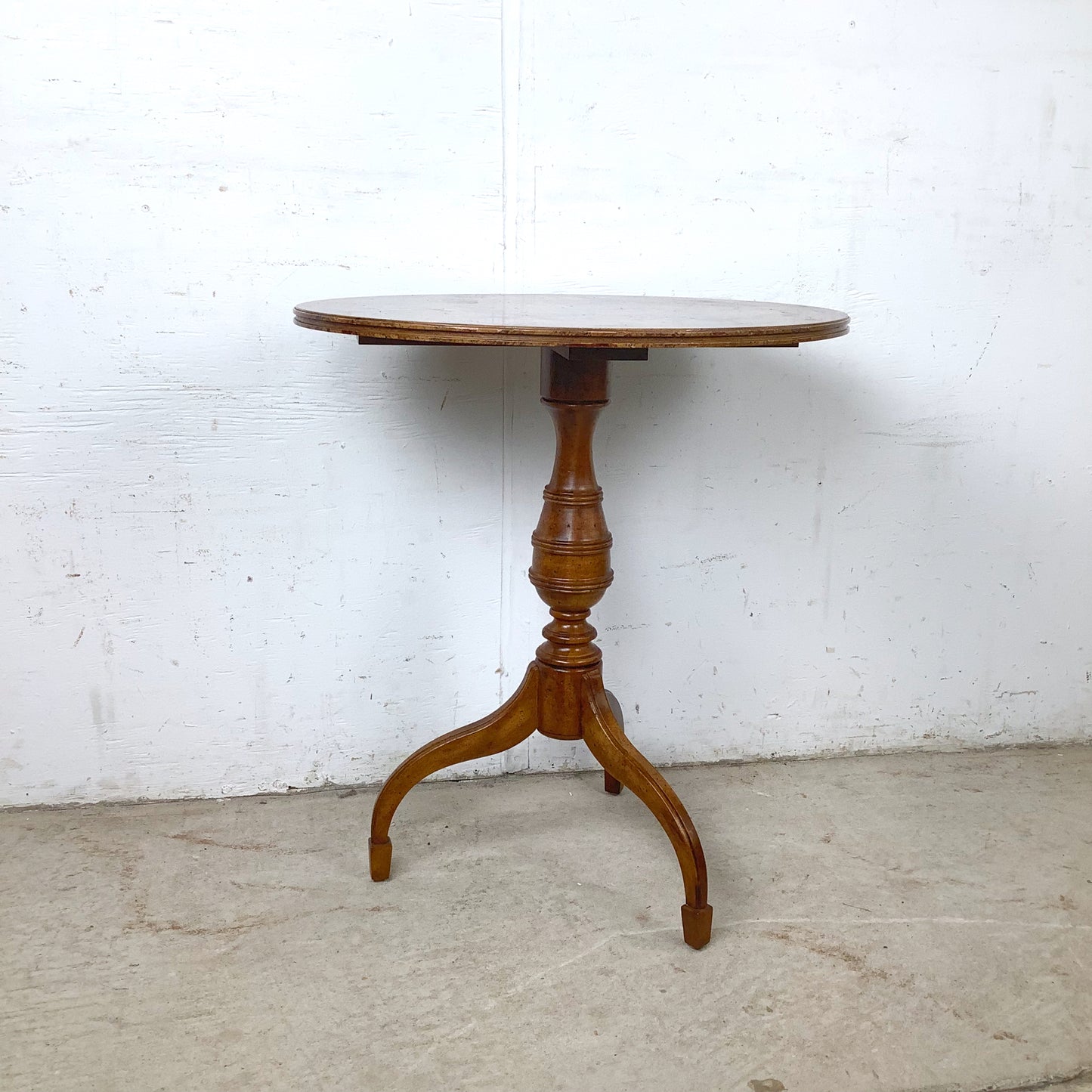 Weiman Oxford Burl Veneer Pedestal Accent Table