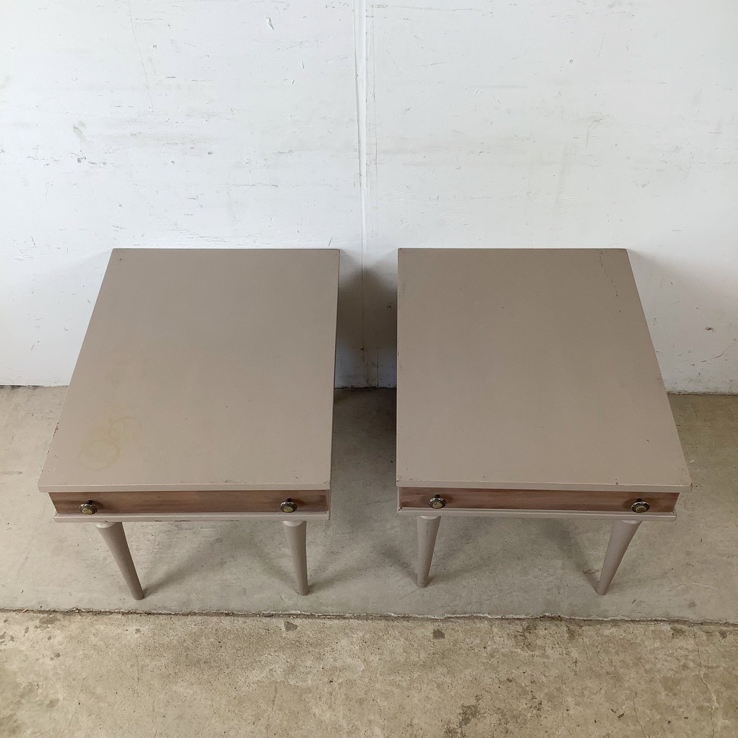 Painted Pair of Vintage American of Martinsville Nightstands