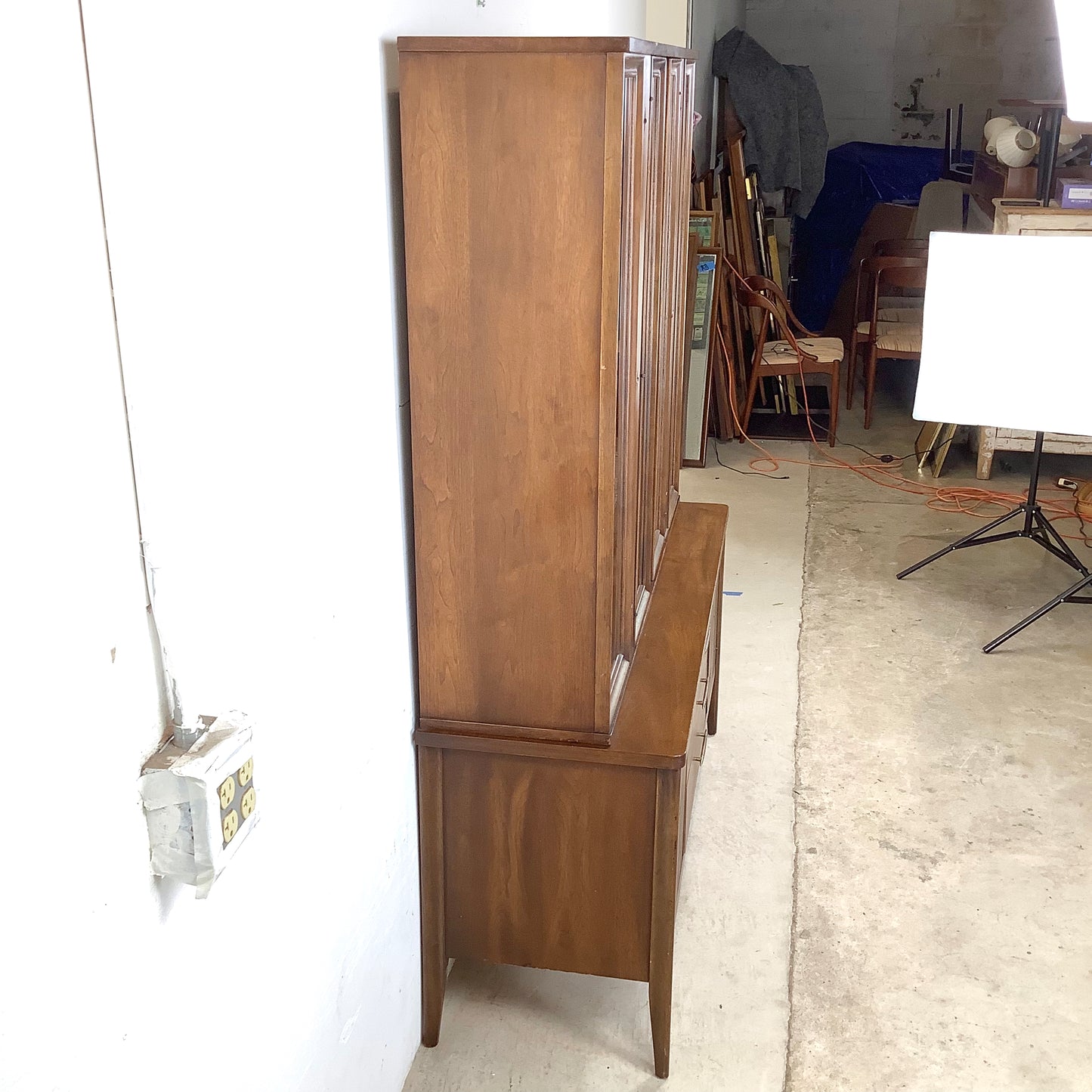Mid-Century Broyhill Sideboard With Display Topper