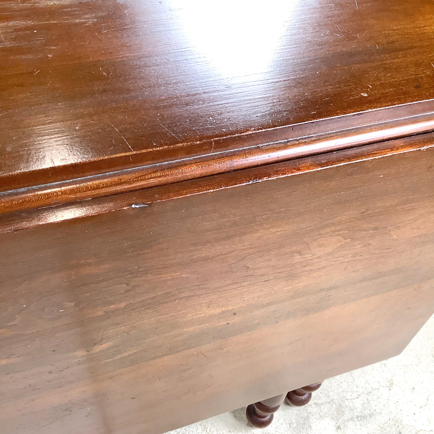 American Empire-Style Walnut Drop-Leaf Gate-Leg Table — Solid Wood, Single Drawer