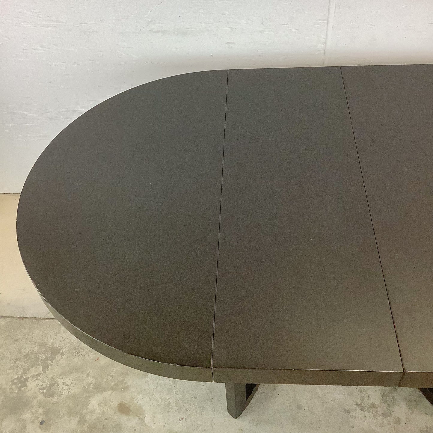 Ebonized Mahogany Round Extension Dining Table — Attributed to Paul T. Frankl