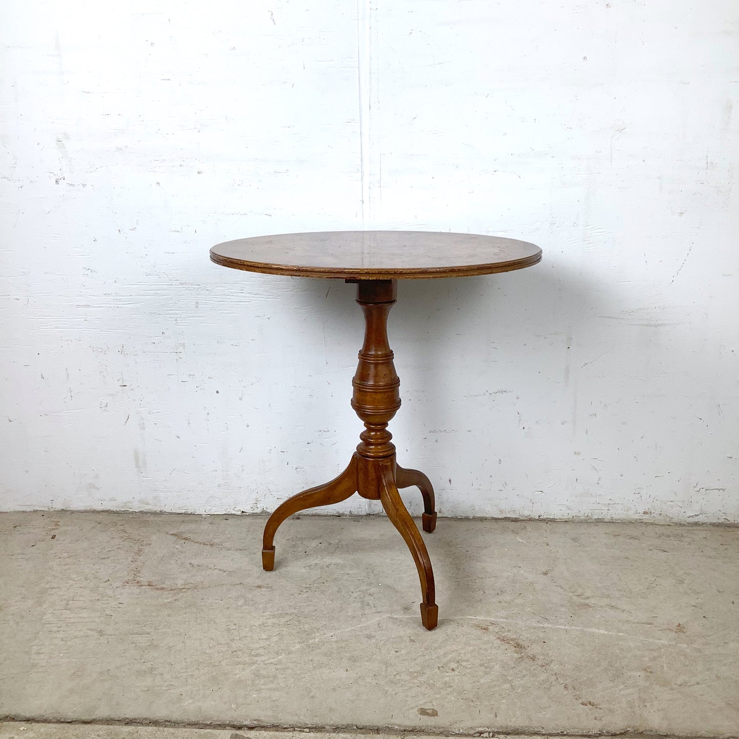Weiman Oxford Burl Veneer Pedestal Accent Table