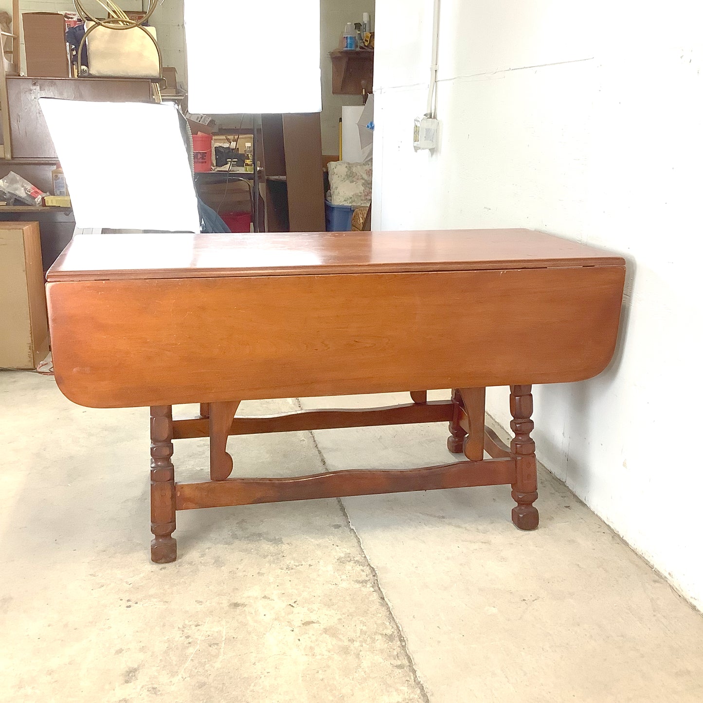 Cushman Colonial Creations Maple Dining Table — Classic American Craftsmanship