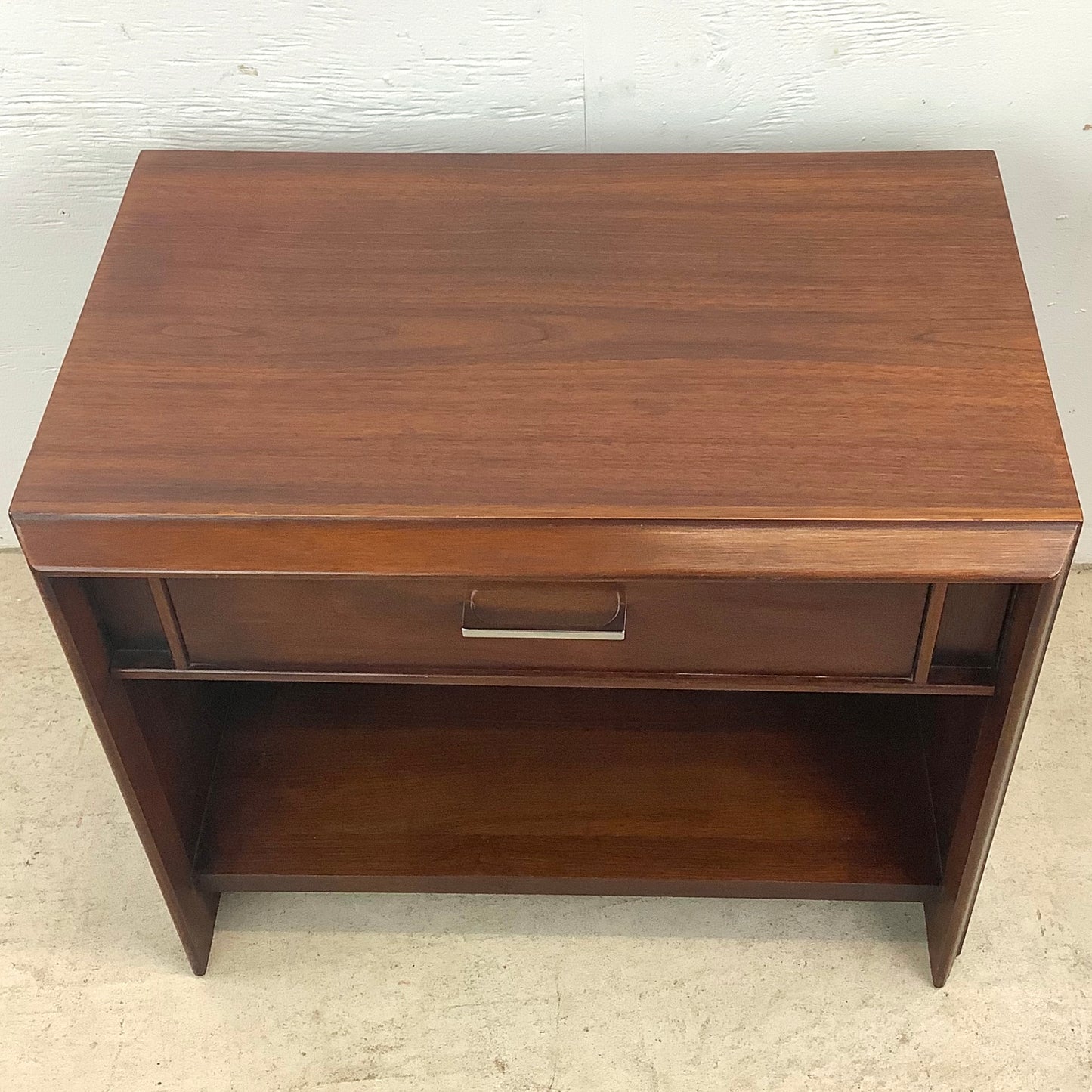 Mid-Century Nightstand With Drawer