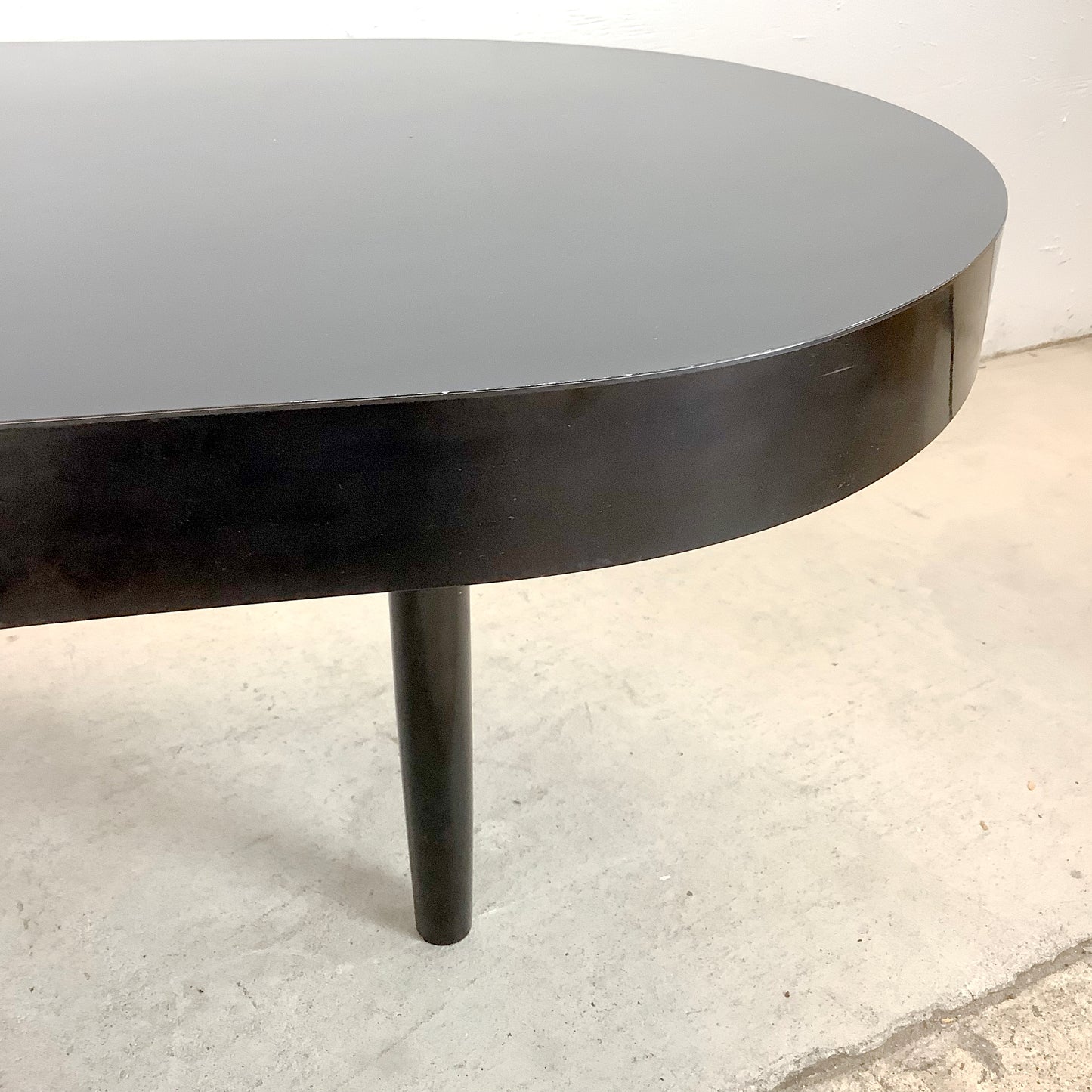 Atomic Modern Sculptural Coffee Table with Kidney-Shaped Form