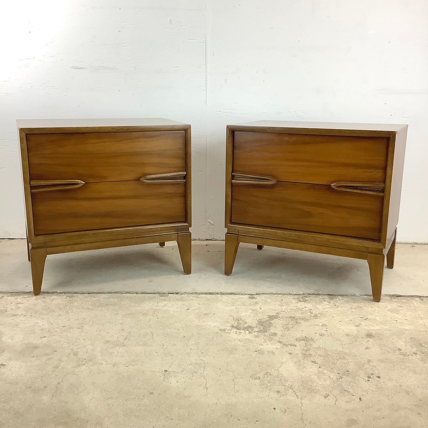 Mid-Century Walnut Nightstands by Unagusta