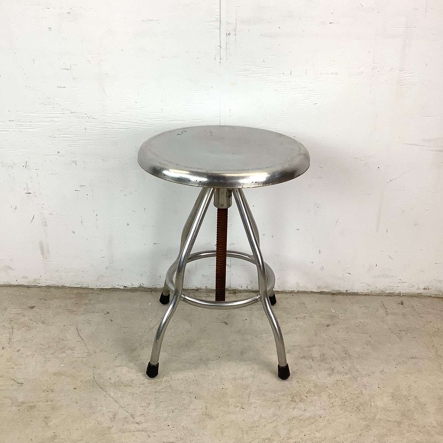 Industrial Modern Shop Stool With Adjustable Height
