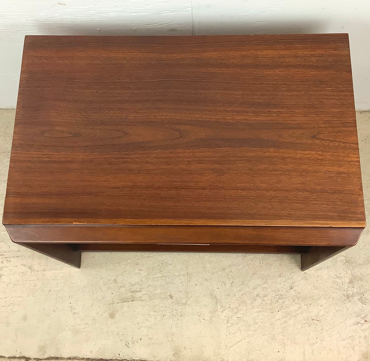 Mid-Century Nightstand With Drawer