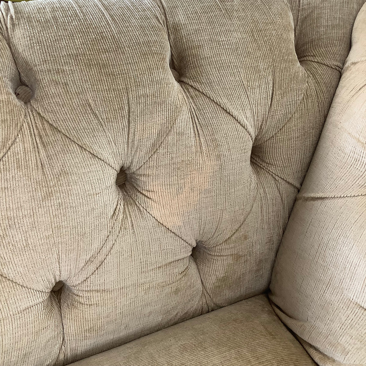 Contemporary Modern Chesterfield Sofa