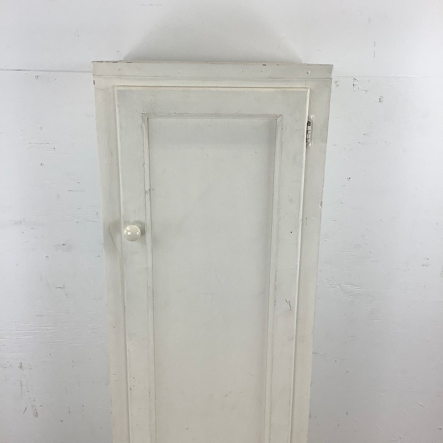 Antique Linen Cabinet With Shelves