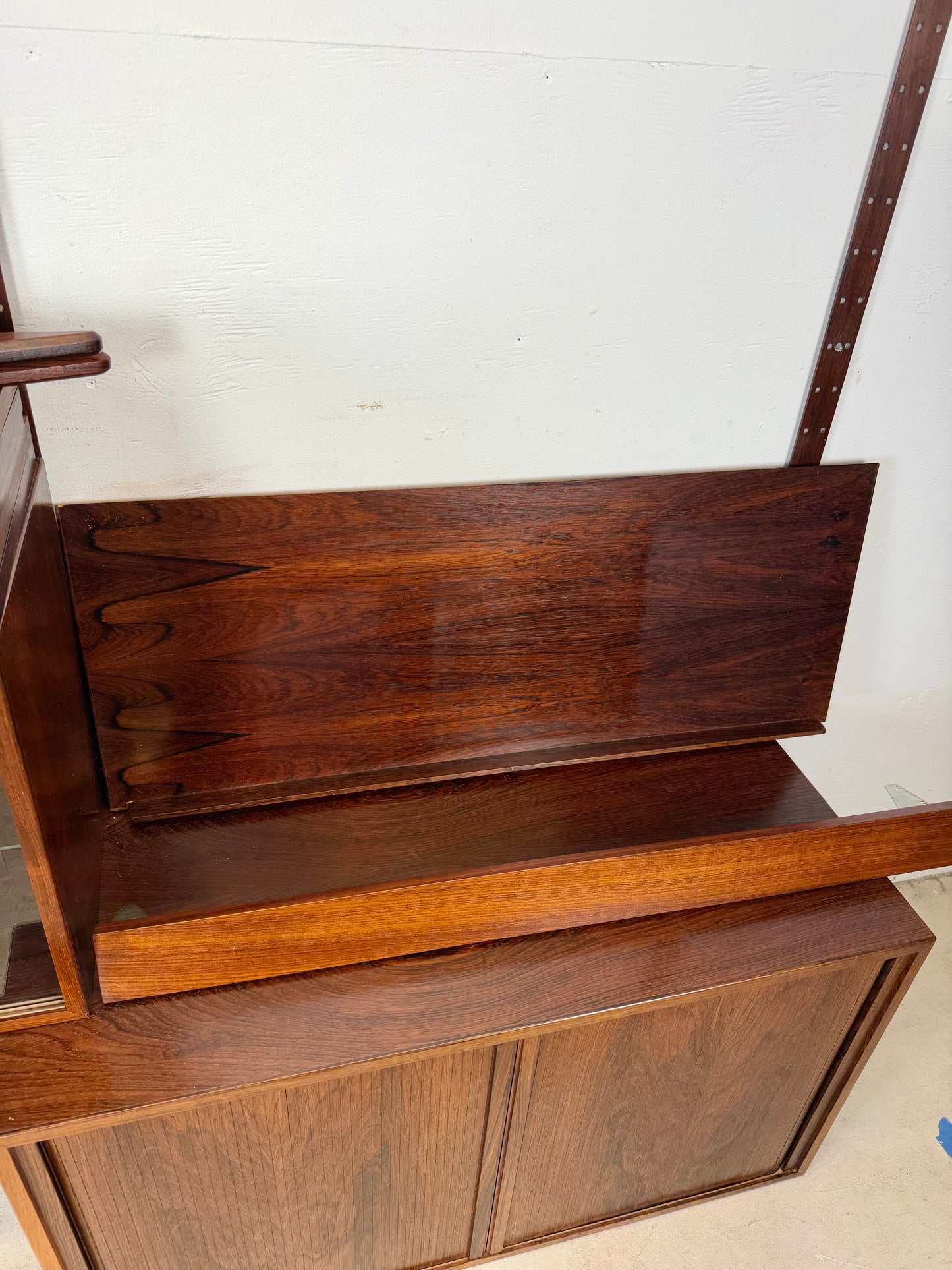 MCM Rosewood Three-Bay Modular Wall Unit, HG Systemi— Denmark, Cado Style