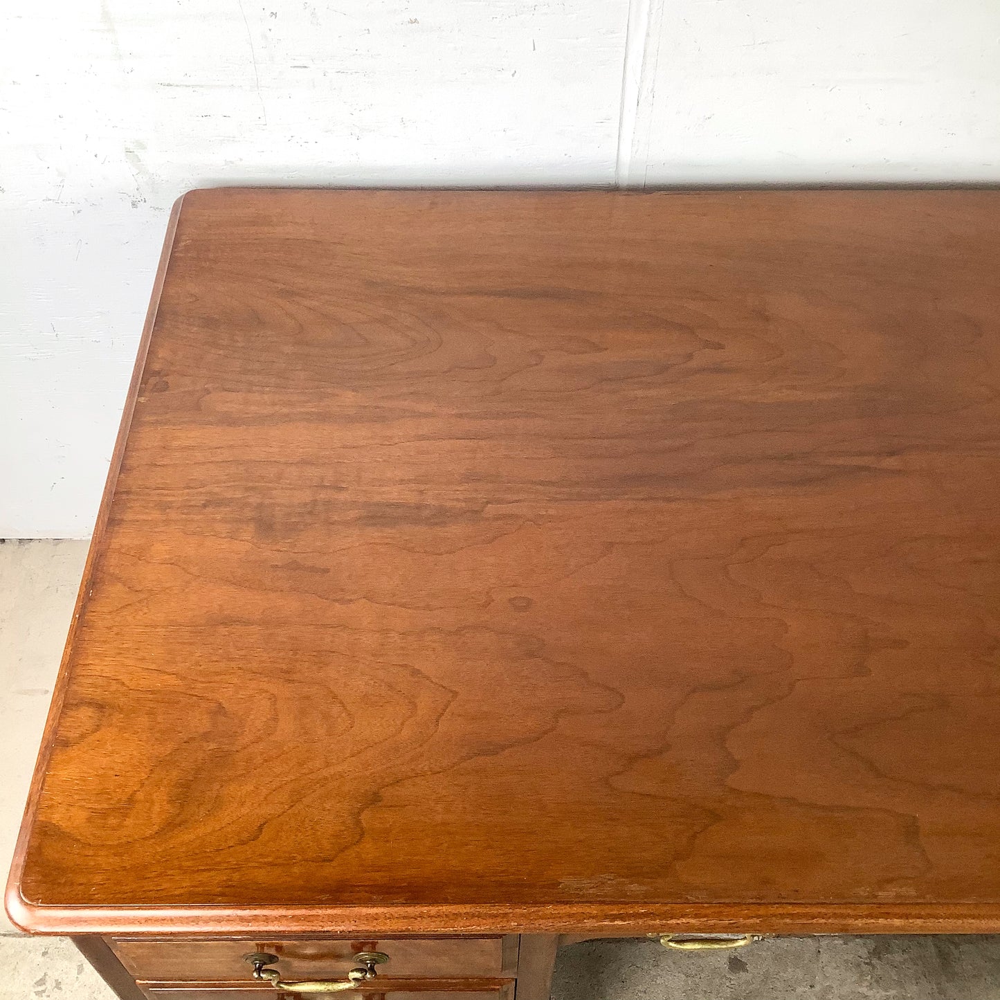 Antique Queen Anne Revival Kneehole Pedestal Desk | Burl Walnut | Brass Bail Pulls | Bun Feet |c. 20th C