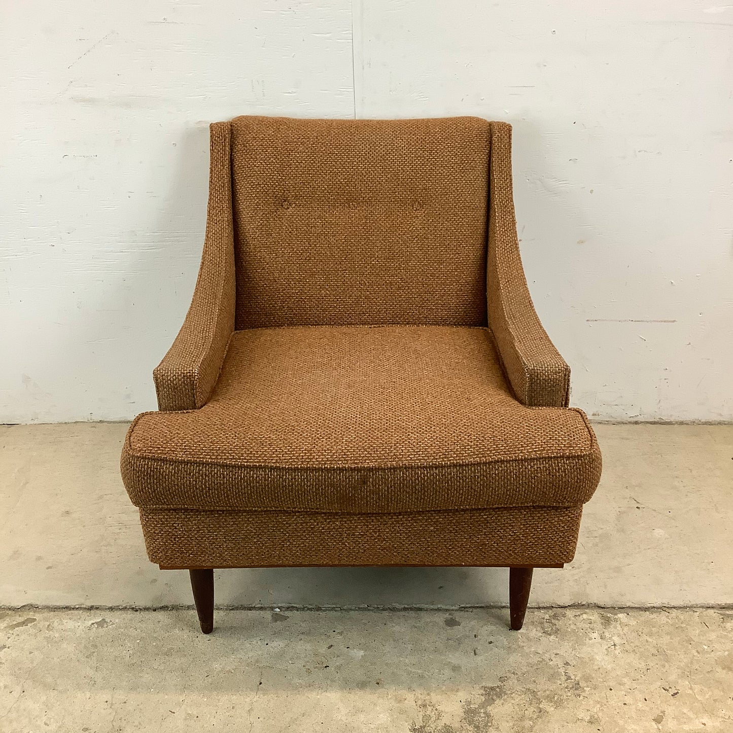 Mid-Century Upholstered Lounge Chair