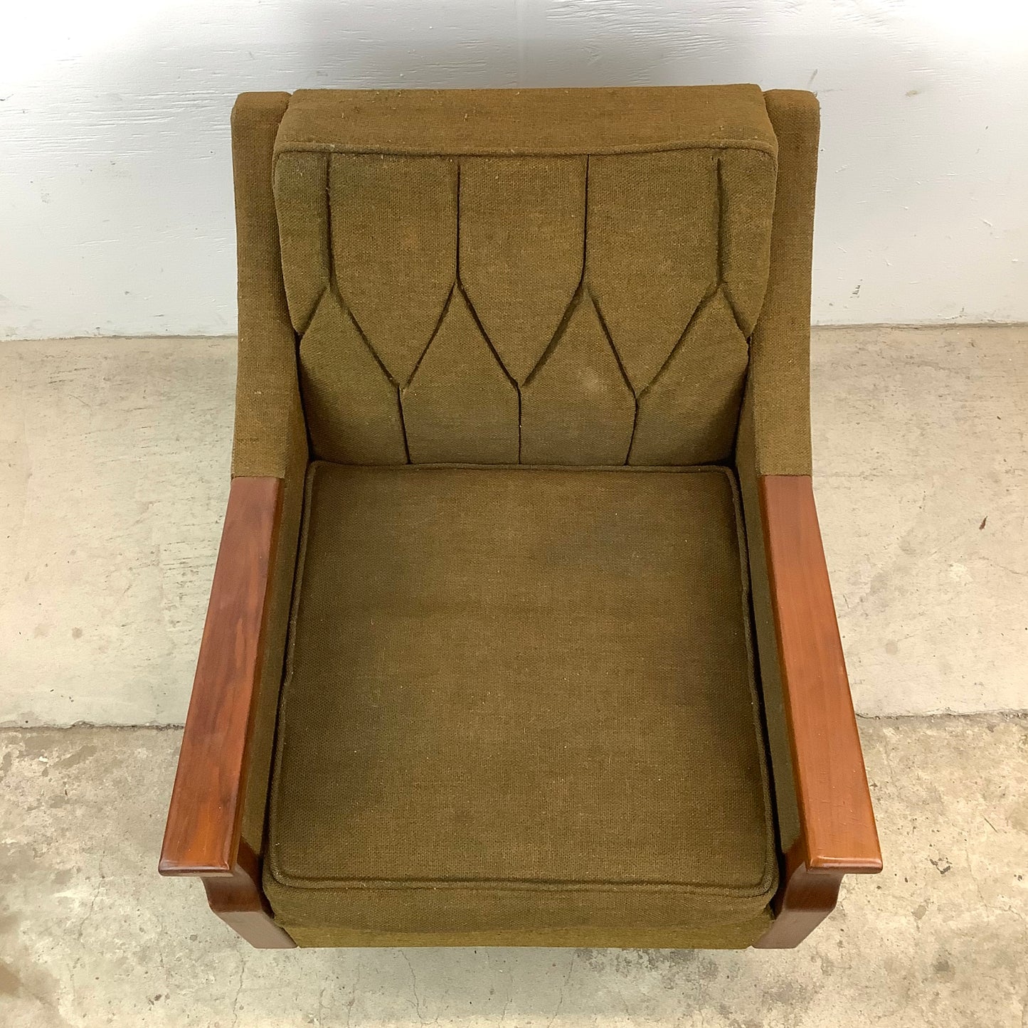 Mid-Century Lounge Chair