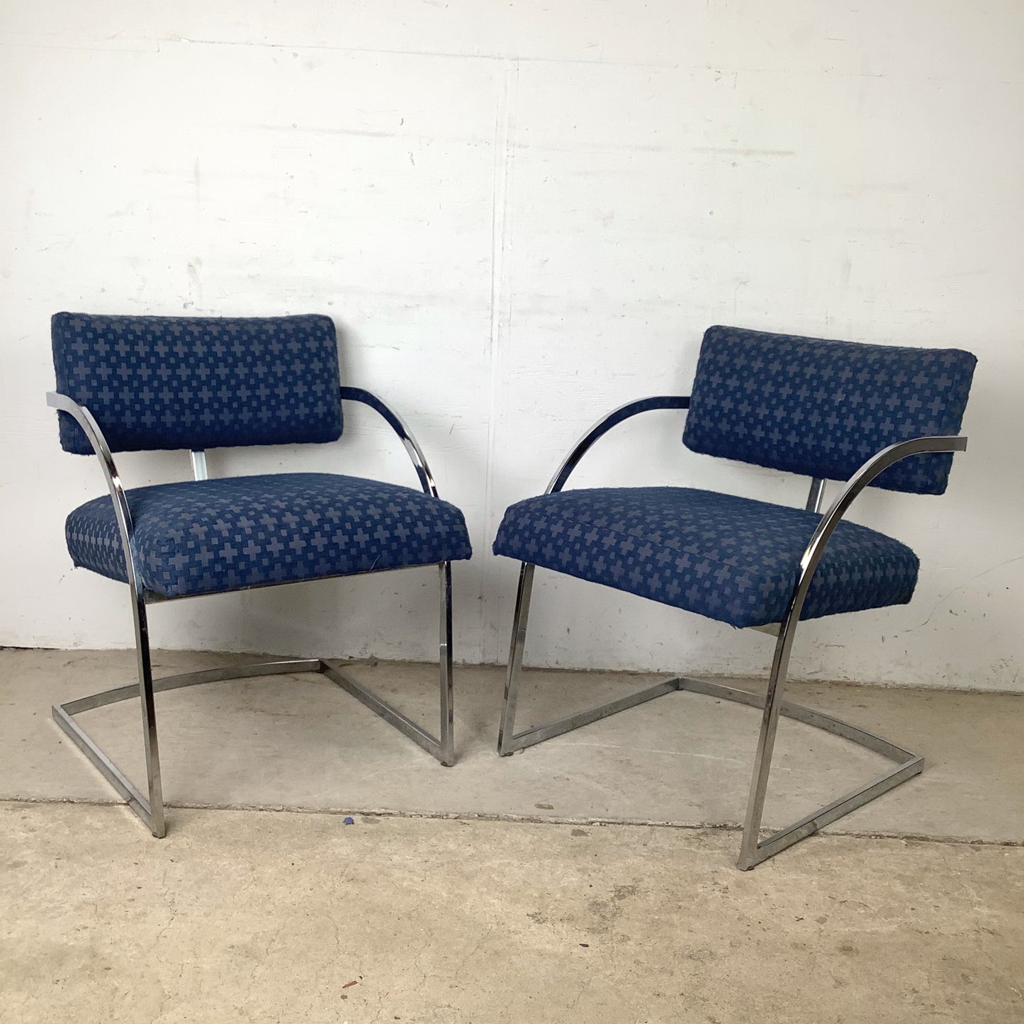 Brno Flat Bar Chrome Cantilever Armchairs | Pair | 1970s–80s