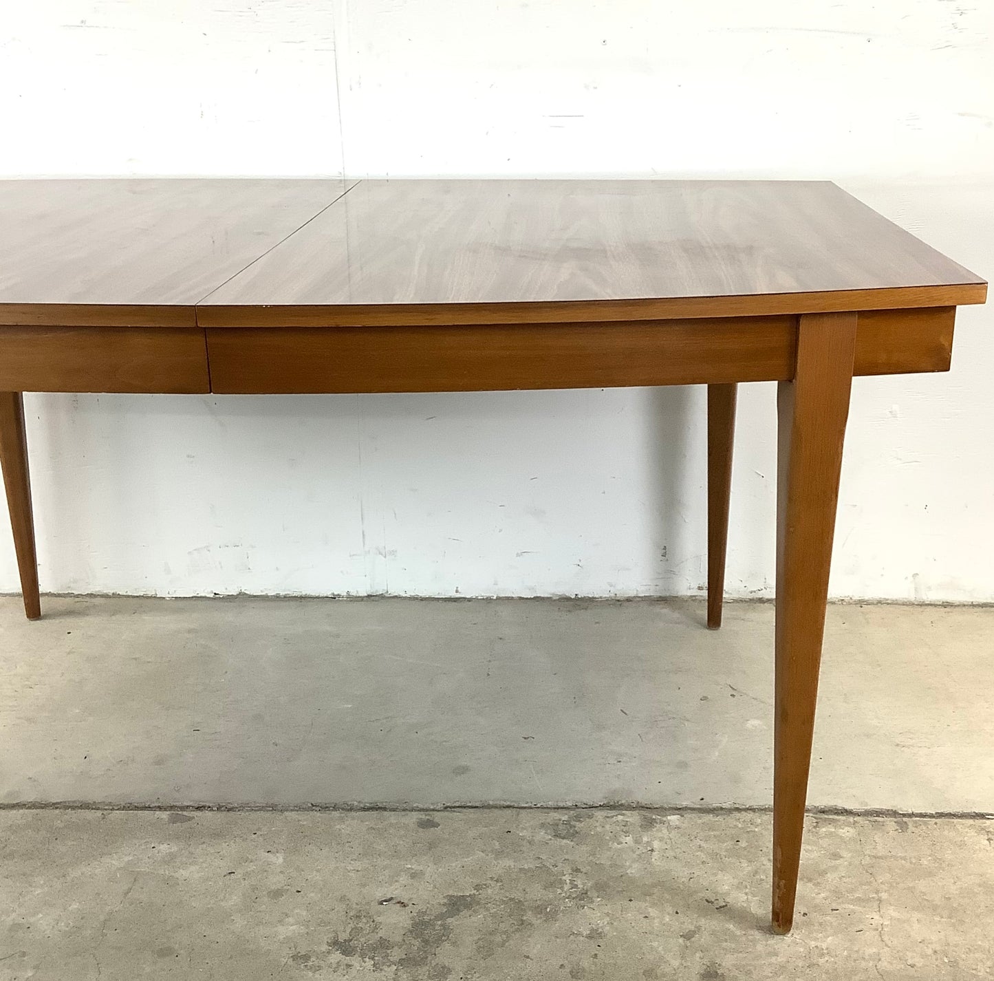 Mid-Century Dining Table with Removable Table Leaf