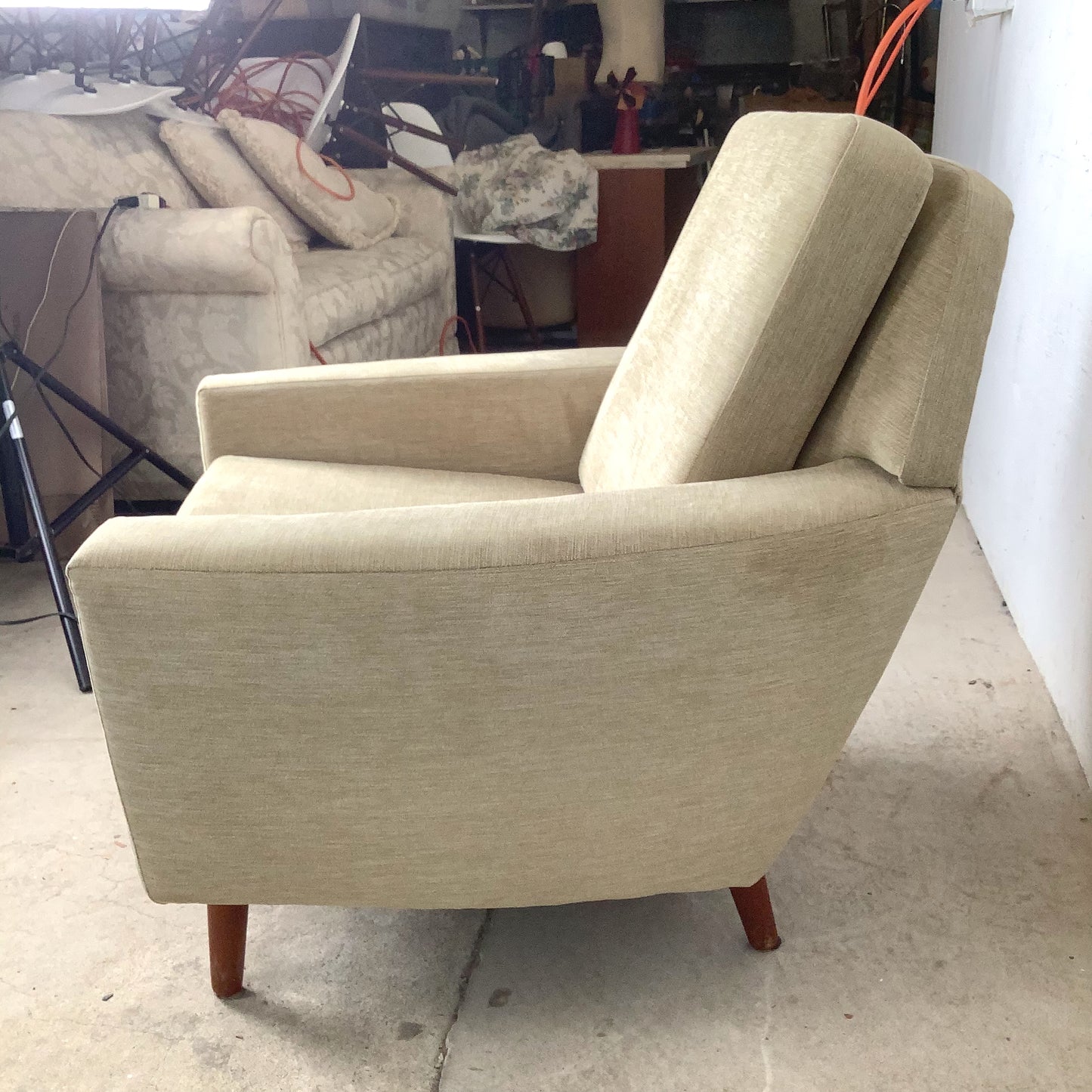 Scandinavian Modern Lounge Chair and Ottoman | Faceted Back