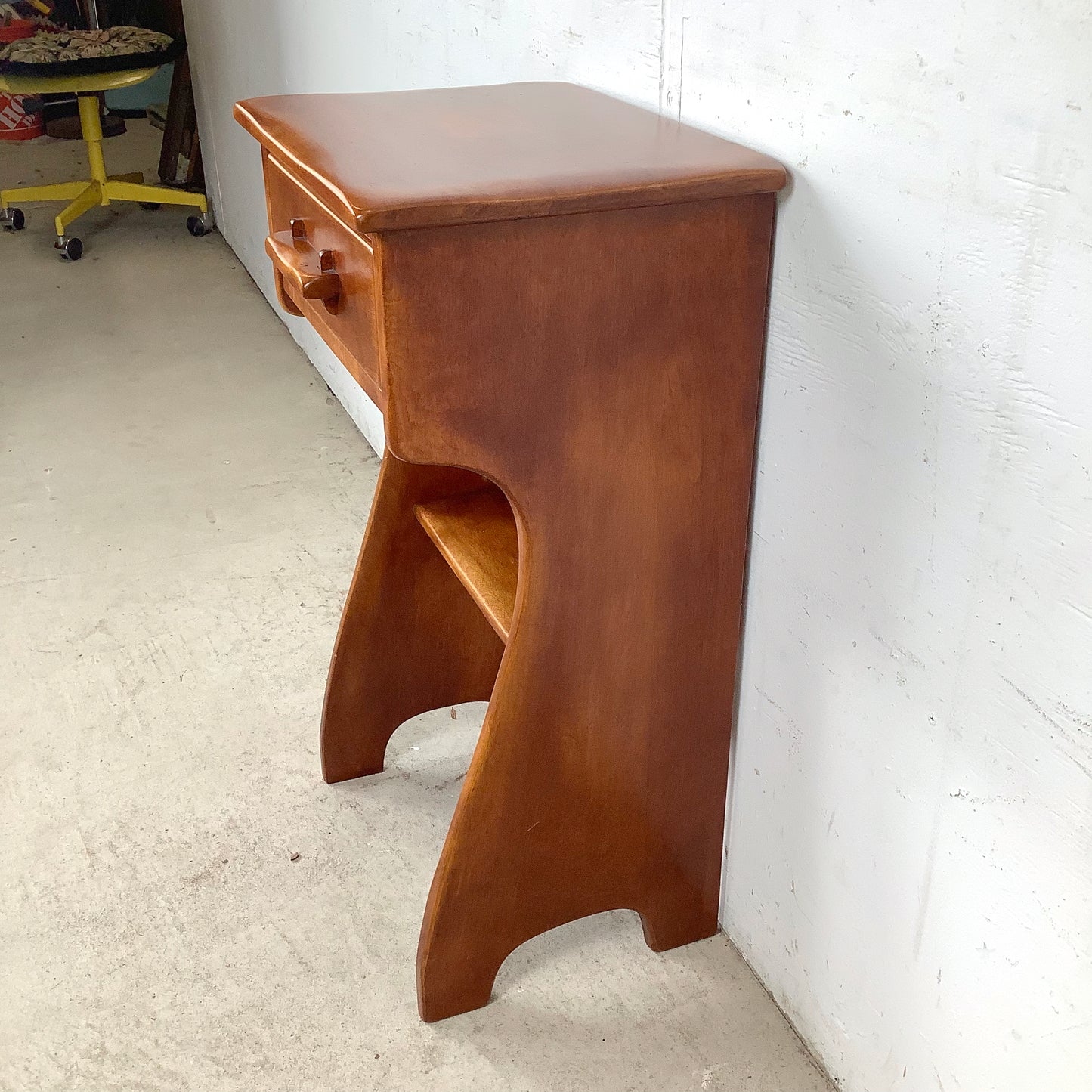 Vintage Single Drawer Colonial Nightstand by Cushman