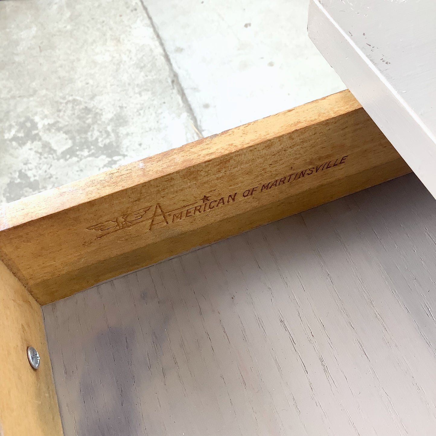 Painted Pair of Vintage American of Martinsville Nightstands