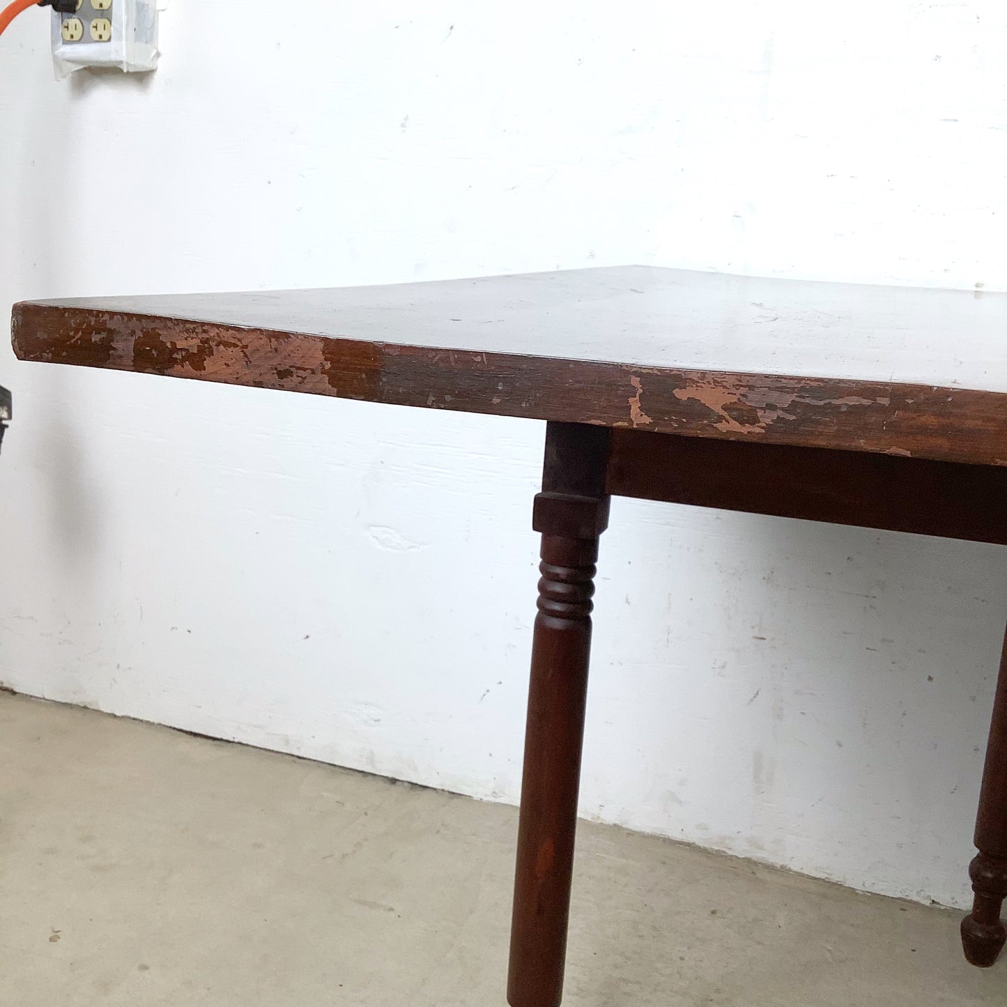 American Empire-Style Walnut Drop-Leaf Gate-Leg Table — Solid Wood, Single Drawer