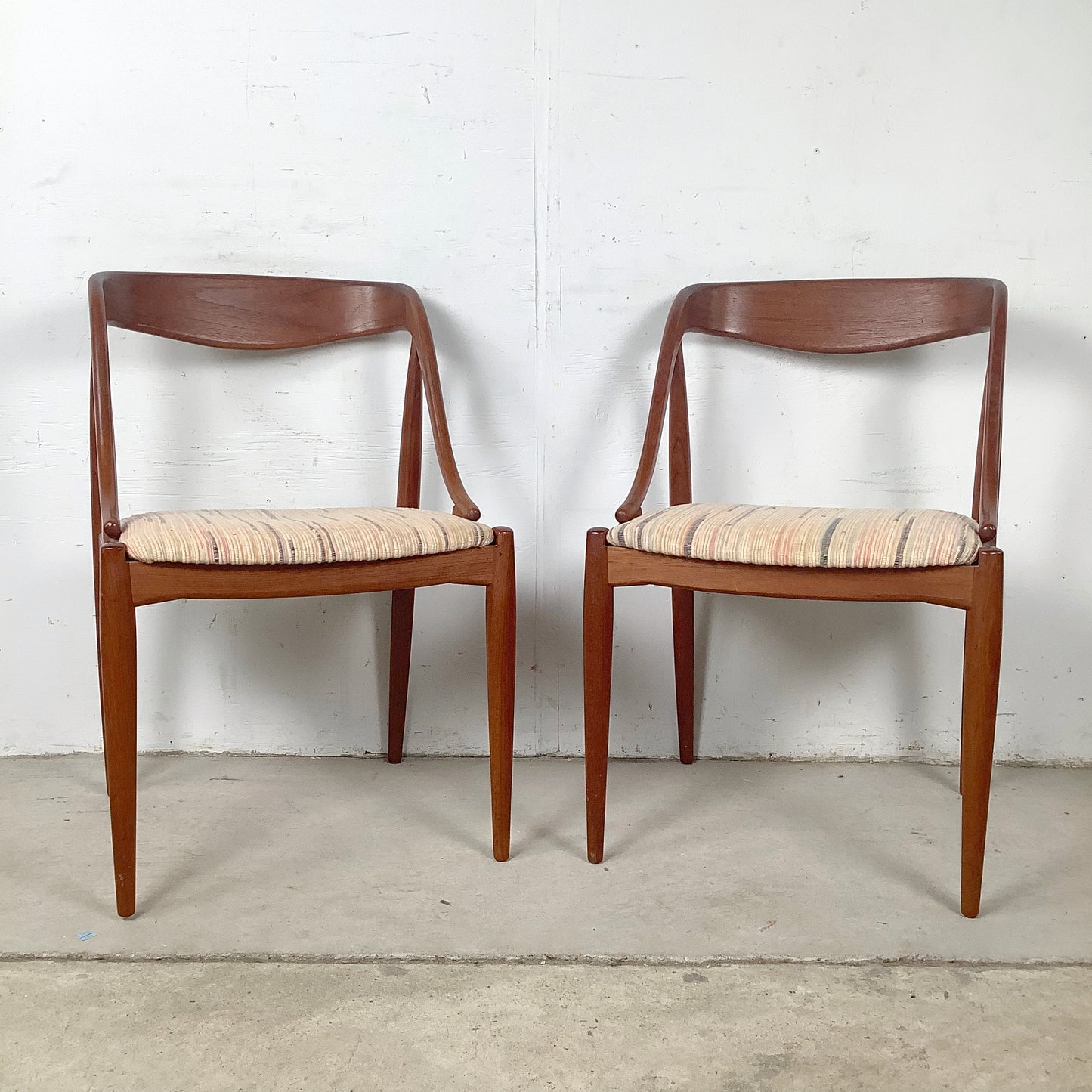 Johannes Andersen Model #16 dining chairs for Uldum Møbelfabrik - set Six