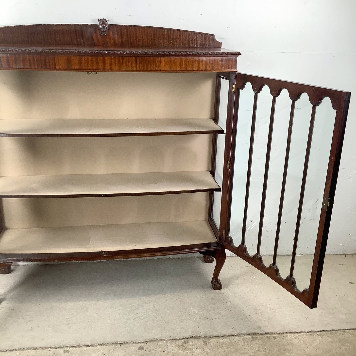 Early 20th Century Mahogany Chippendale Revival Display Cabinet