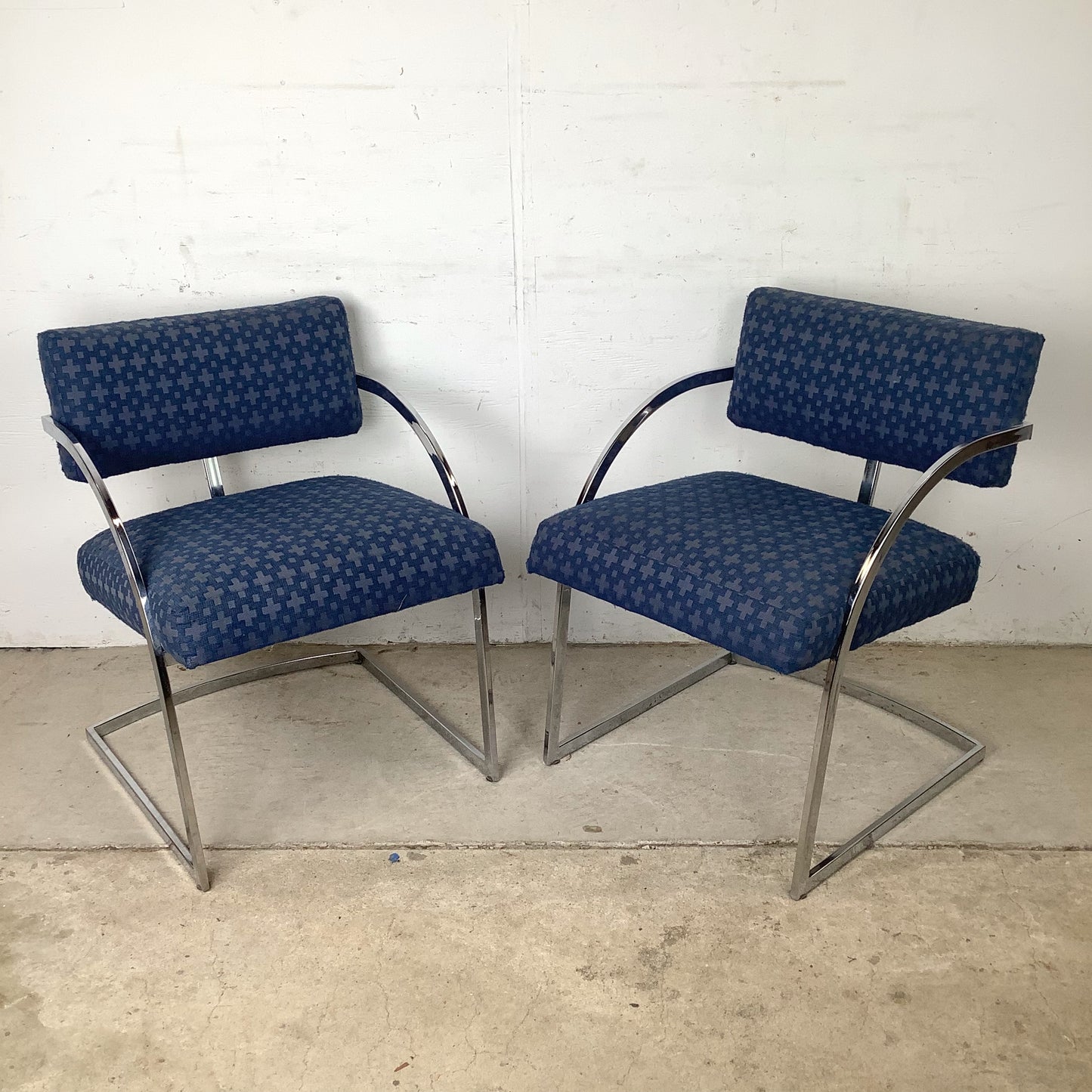 Brno Flat Bar Chrome Cantilever Armchairs | Pair | 1970s–80s