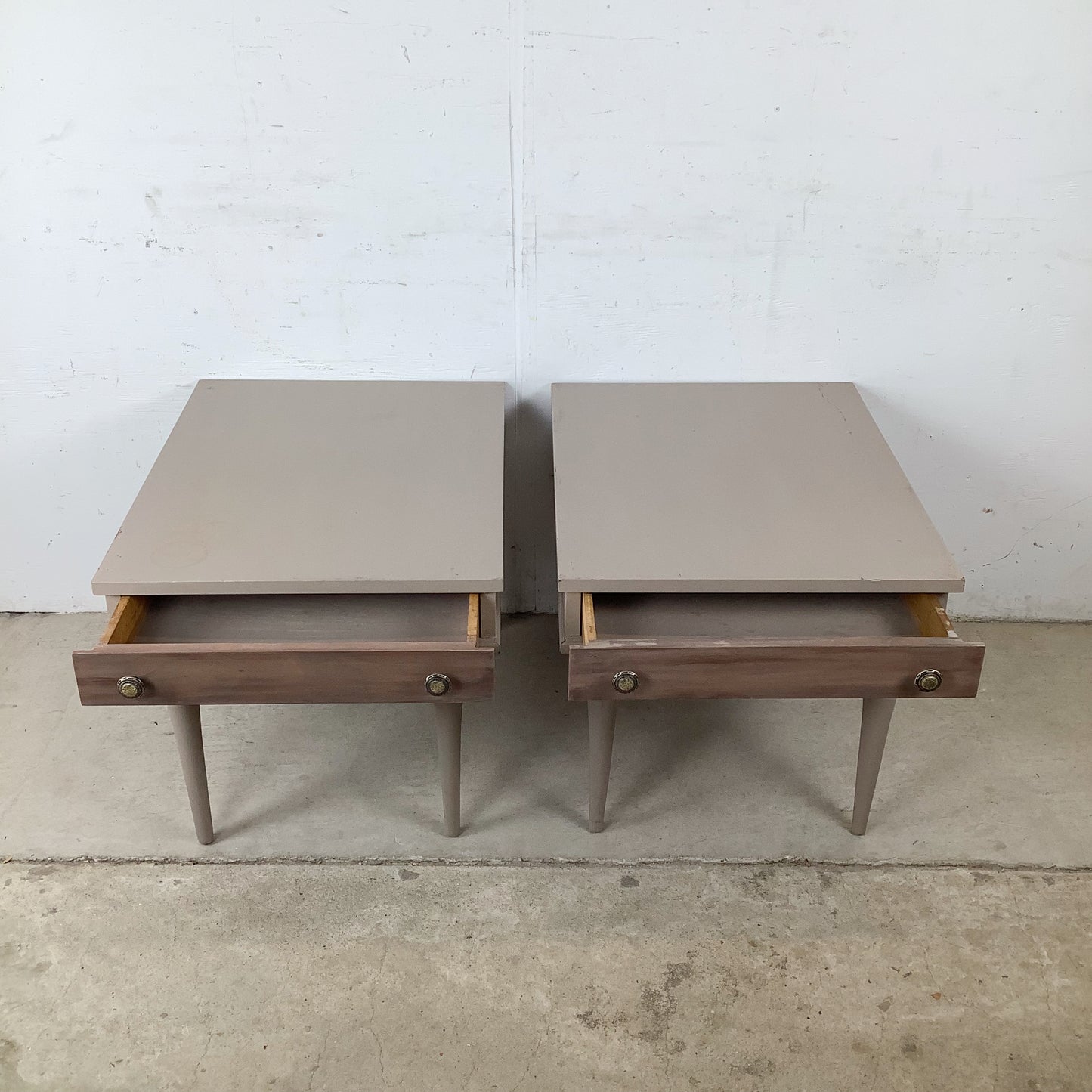 Painted Pair of Vintage American of Martinsville Nightstands