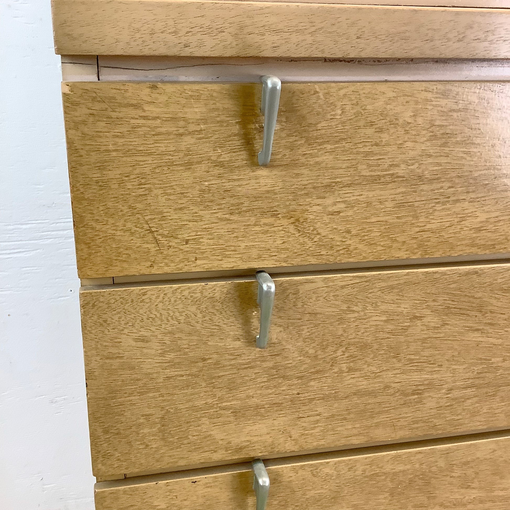 Vintage Lowboy Dresser attr. Johnson Carper – secondhand stories Vintage Lowboy Dresser attr. Johnson Carper – secondhand stories