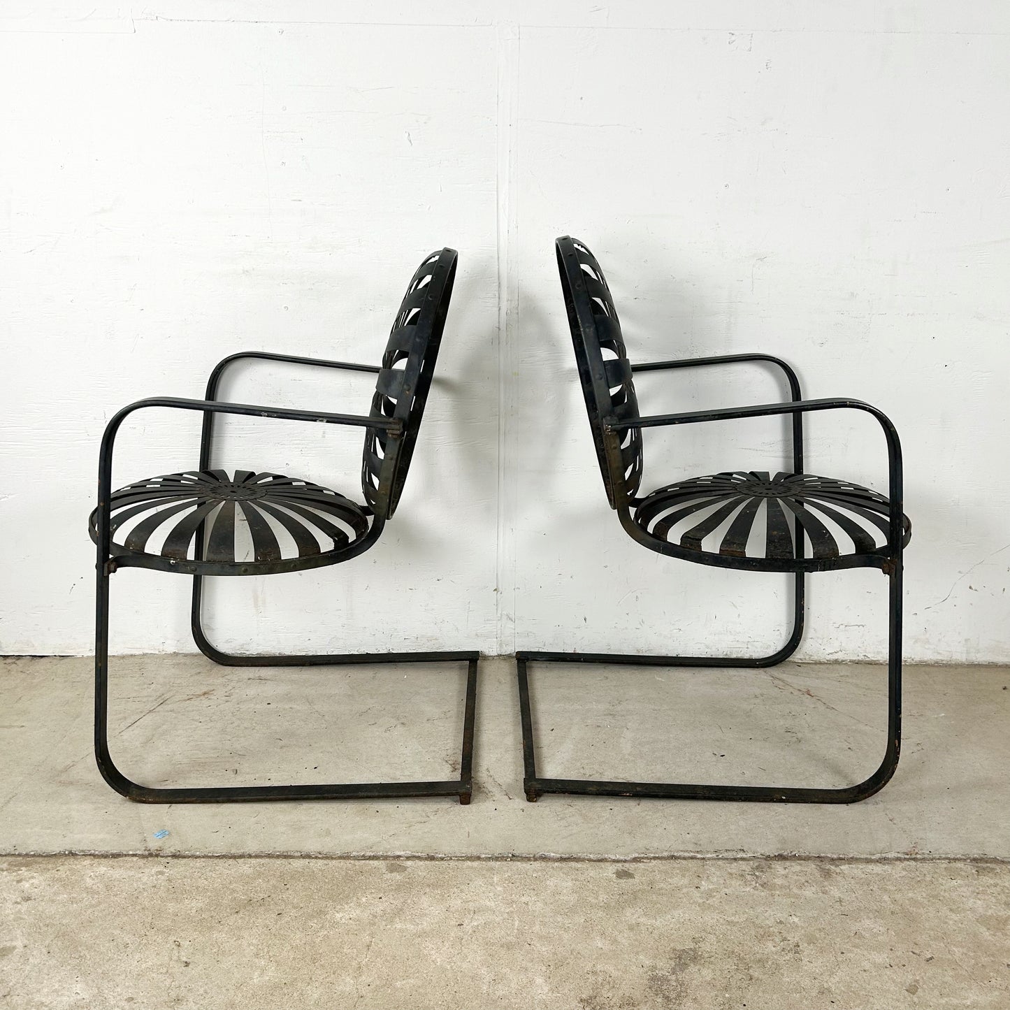 Pair of Vintage Black Cantilever Patio Chairs – French Modern Style Attributed to François Carré