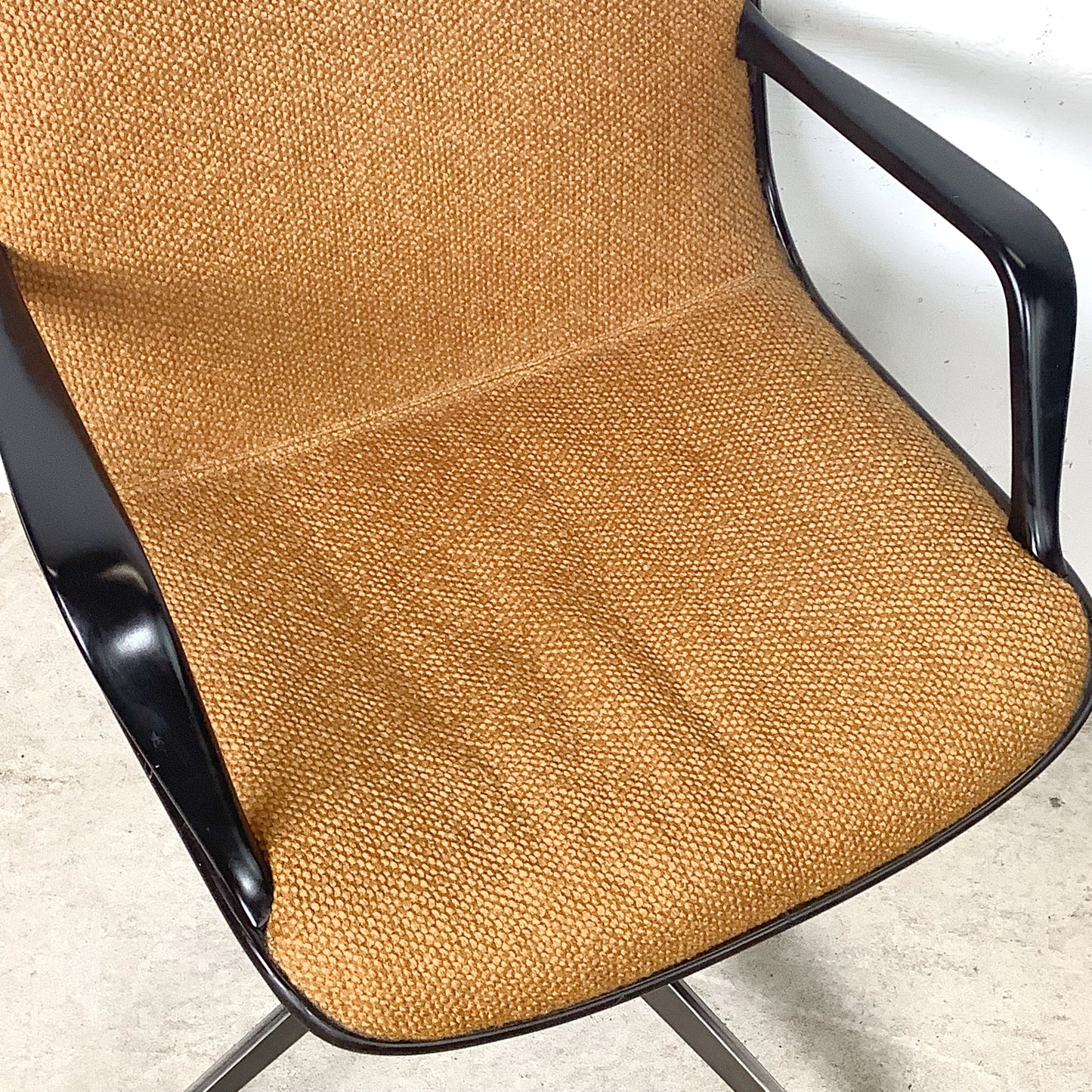 Vintage Steelcase 454 Series Task Chair — 1970s, Original Caramel Boucle, USA