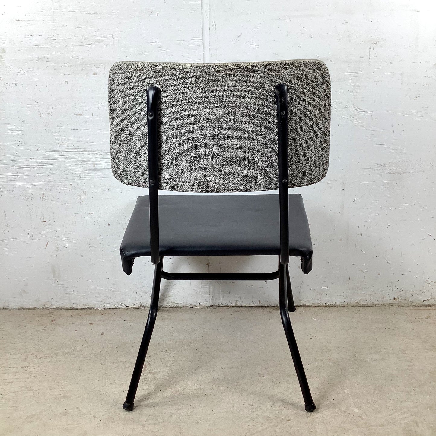 Vintage Mid-Century Modern Iron Rod Side Chair | Paul McCobb / Arbuck Manner | Gray Tweed Back | Black Vinyl Seat | c. 1950s