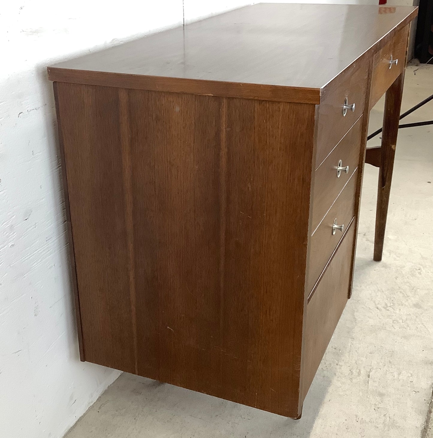 Mid-Century Modern Writing Desk by Bassett Furniture