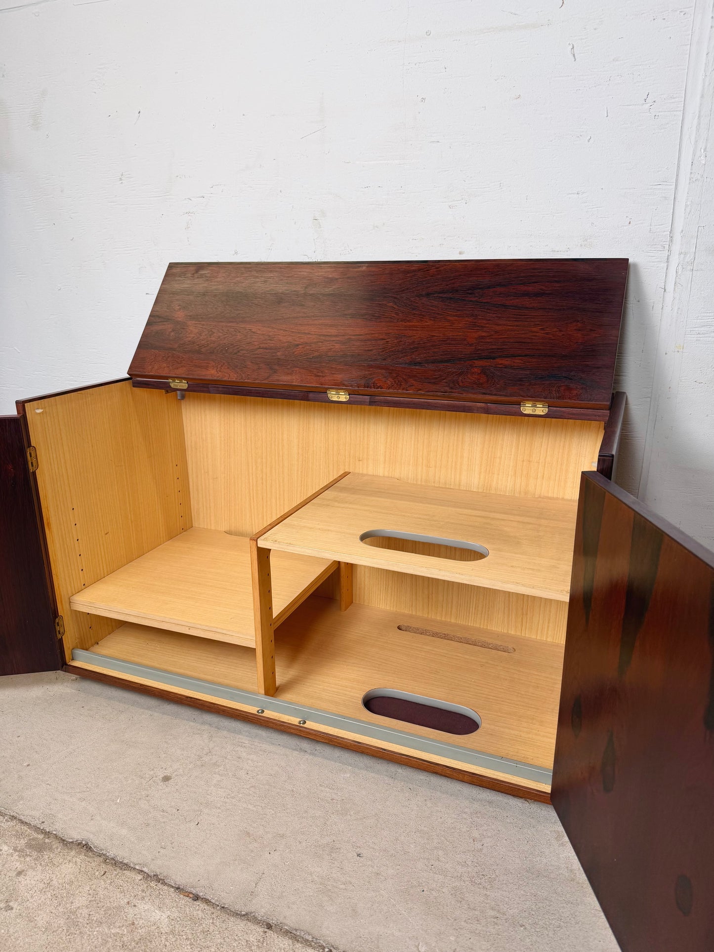 MCM Rosewood Three-Bay Modular Wall Unit, HG Systemi— Denmark, Cado Style