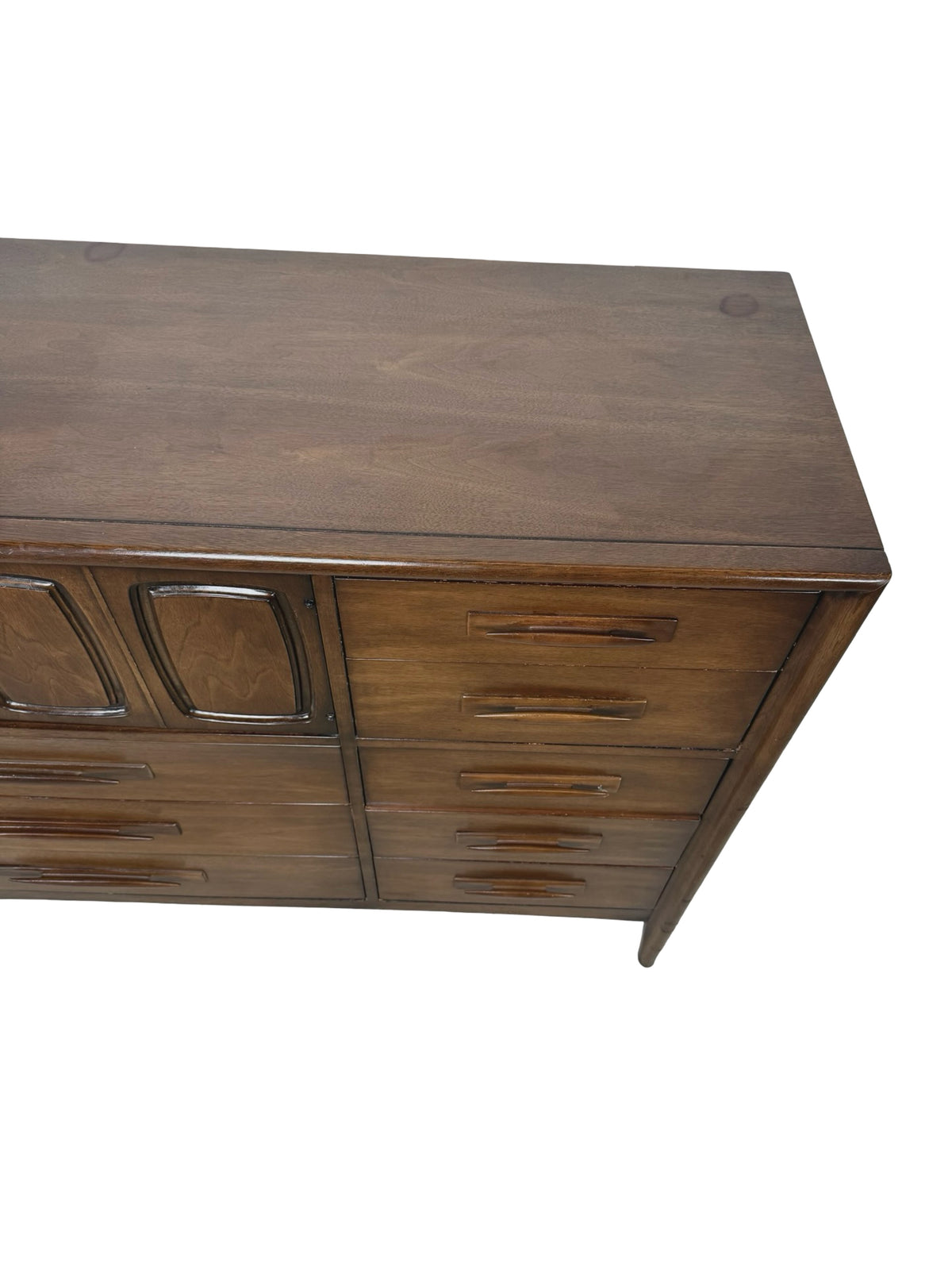 Broyhill Emphasis Mid-Century Modern Gentleman’s Chest — Eight-Drawer Dresser