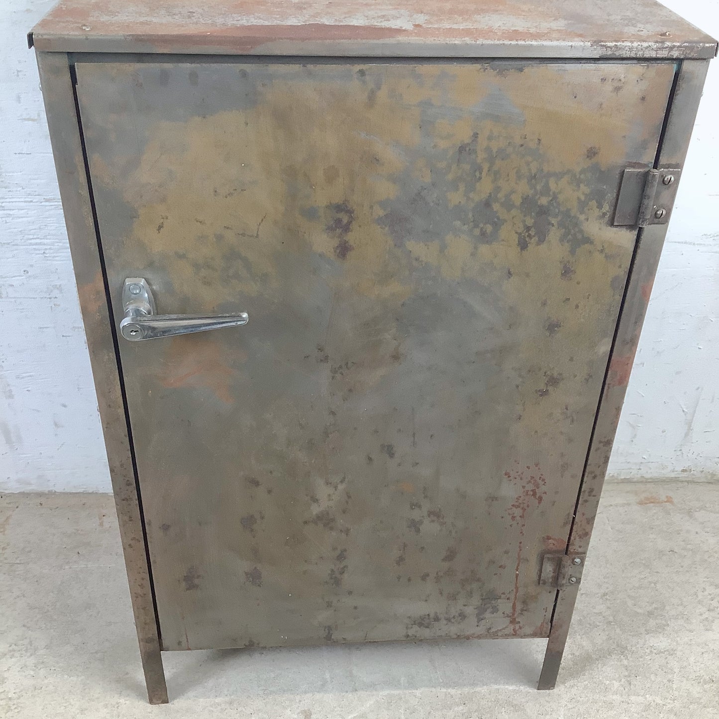 Industrial Modern Metal Shelving Cabinet