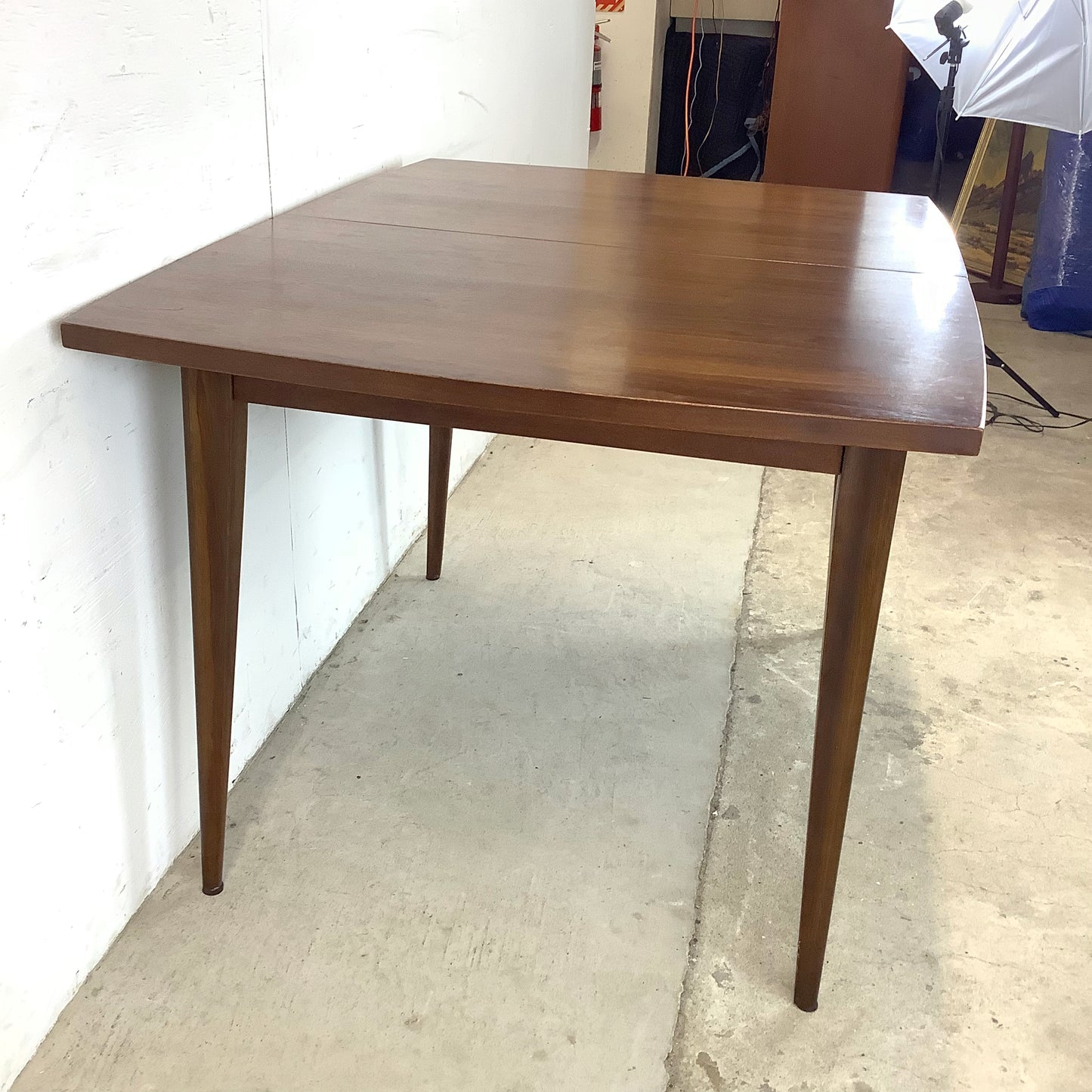 Mid-Century Broyhill Saga Dining Table w/Leaf