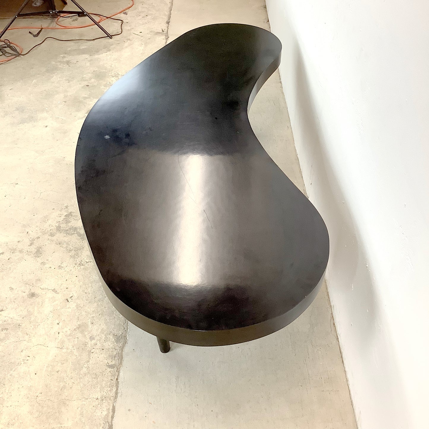 Atomic Modern Sculptural Coffee Table with Kidney-Shaped Form