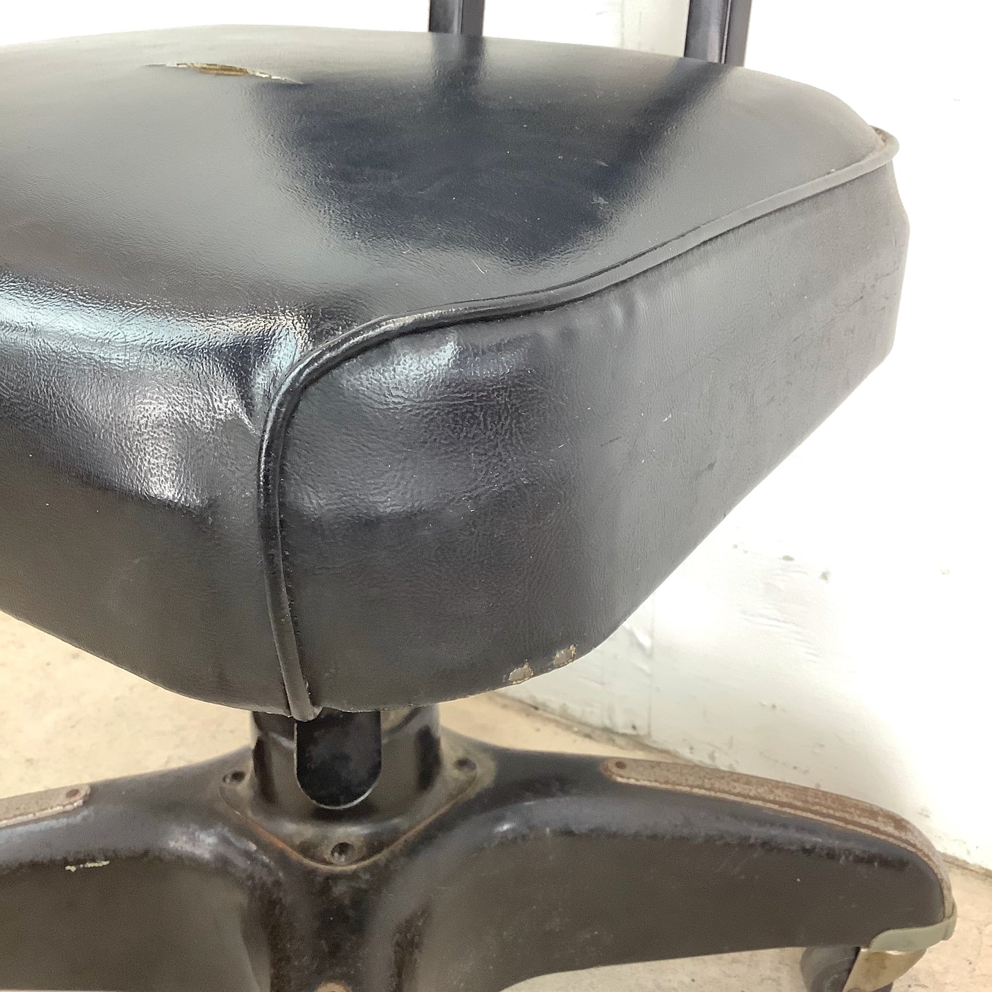 Vintage Industrial Tanker Chair With Four-Prong Wheeled Base