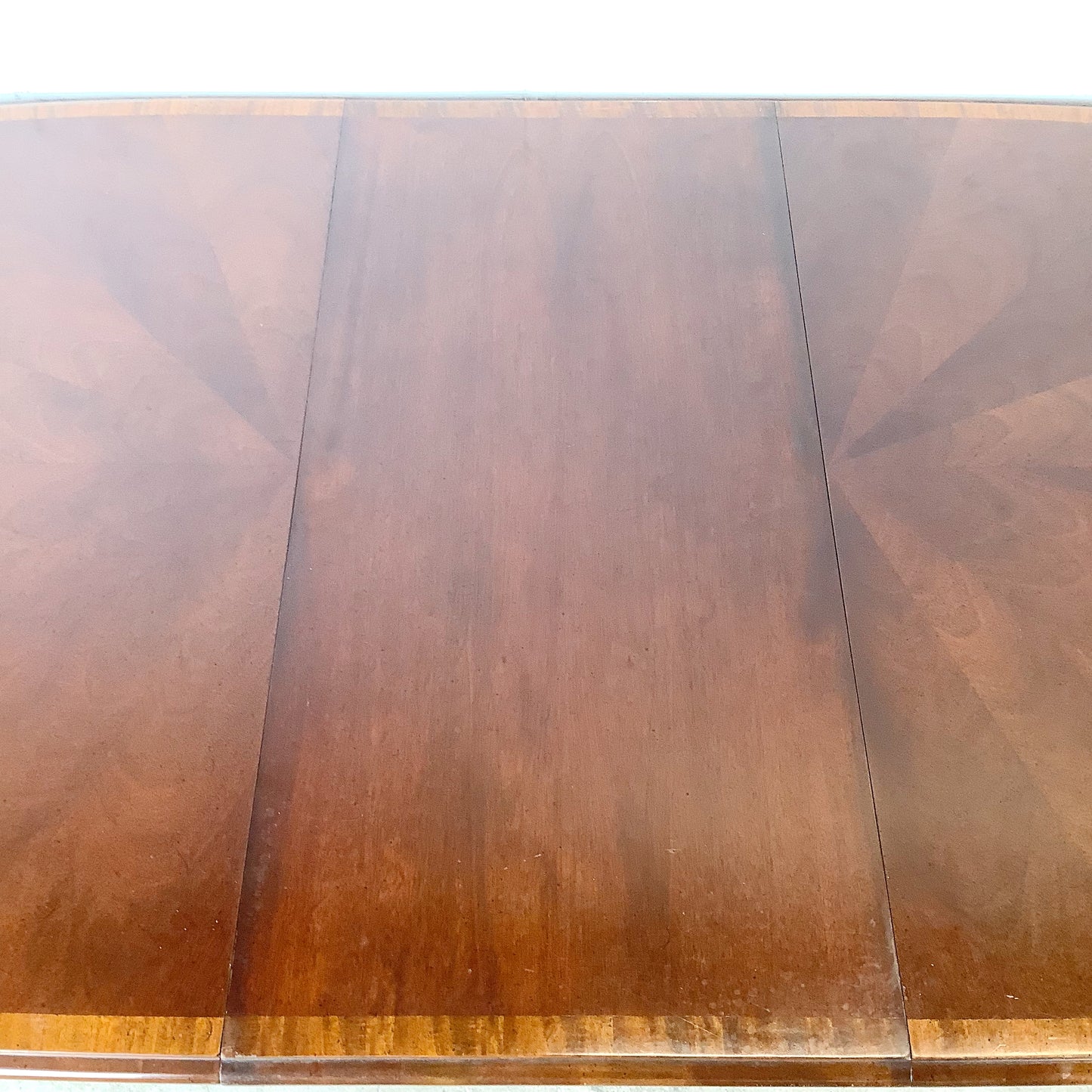 “James River Collection” Queen Anne Mahogany Oval Extension Dining Table
