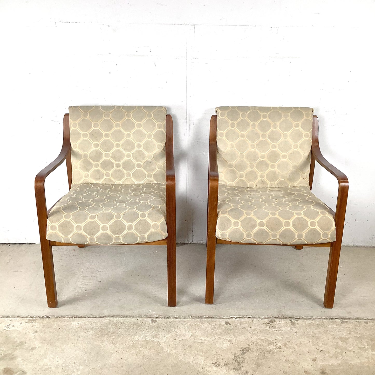 Pair of Vintage Bentwood Lounge Armchairs — Mid-Century Modern, Thonet Style