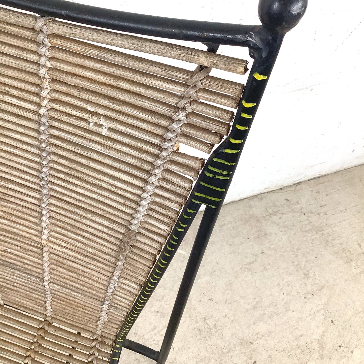 Vintage Wrought Iron & Woven Reed Dining Chair in the Style of Brown Jordan