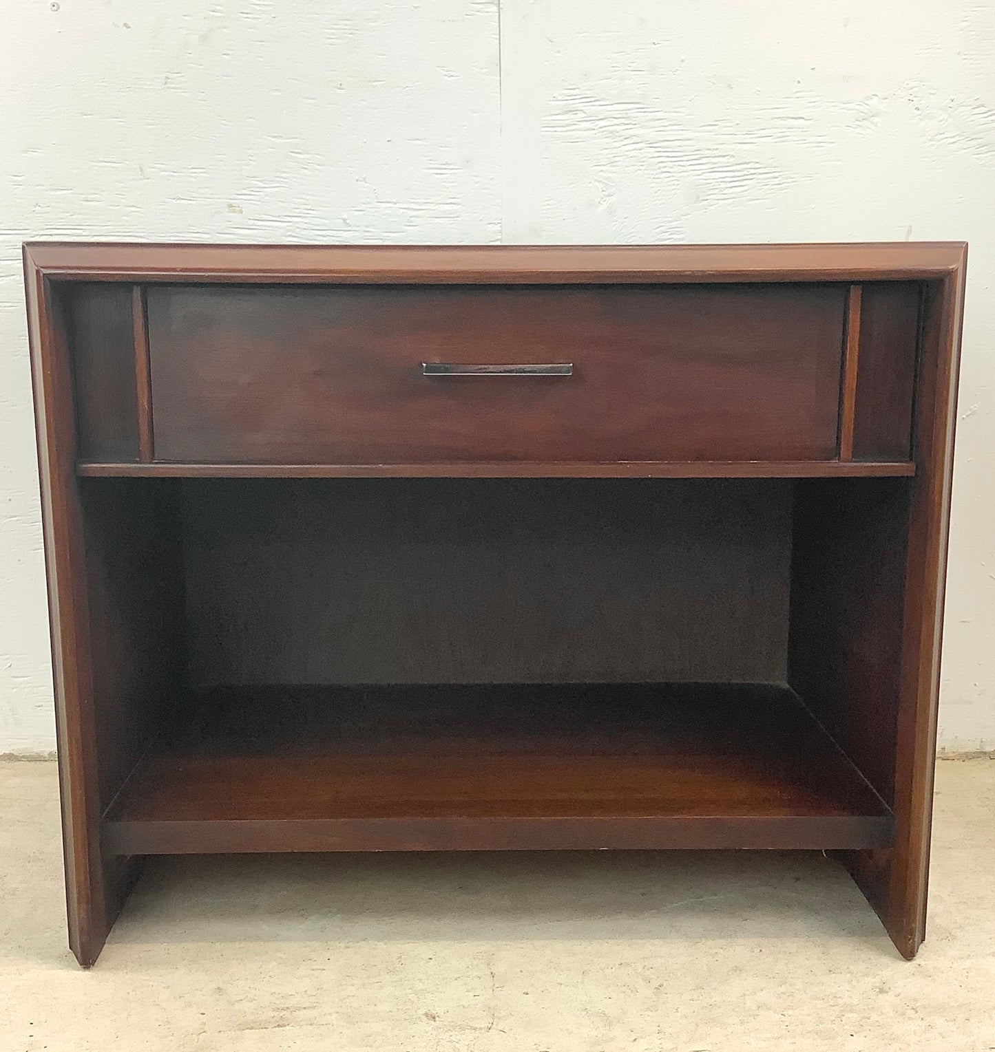 Mid-Century Nightstand With Drawer