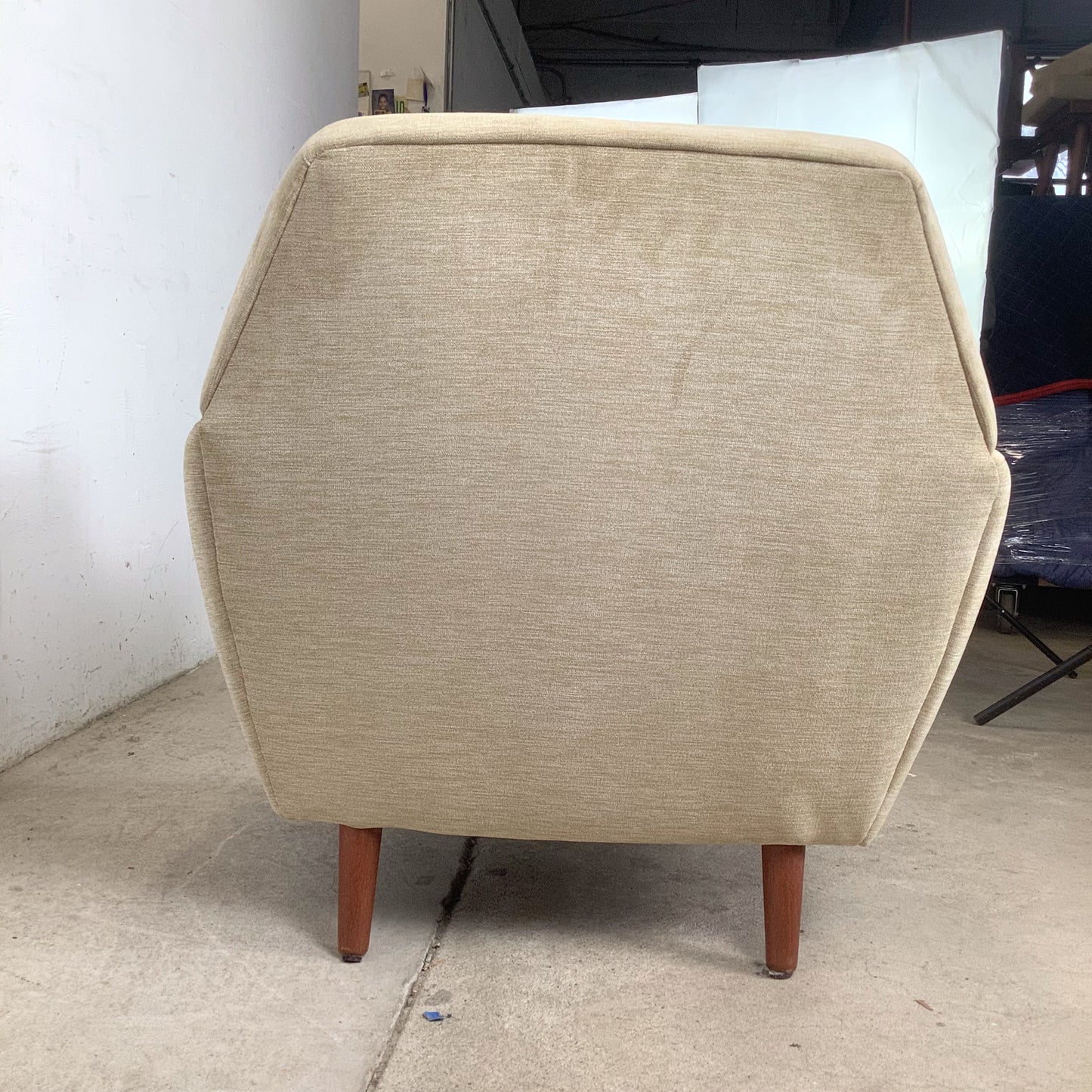 Scandinavian Modern Lounge Chair and Ottoman | Faceted Back
