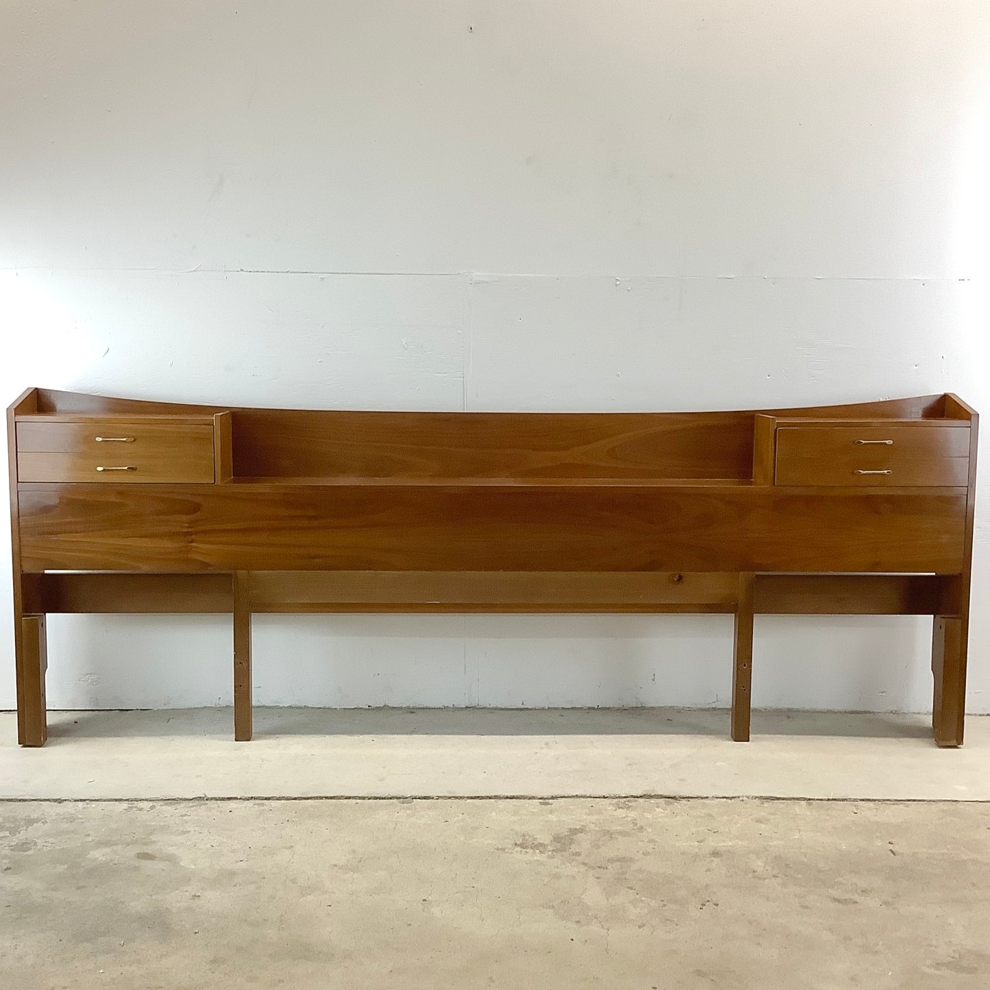 Mid-Century Modern Headboard With Built-In Nightstands