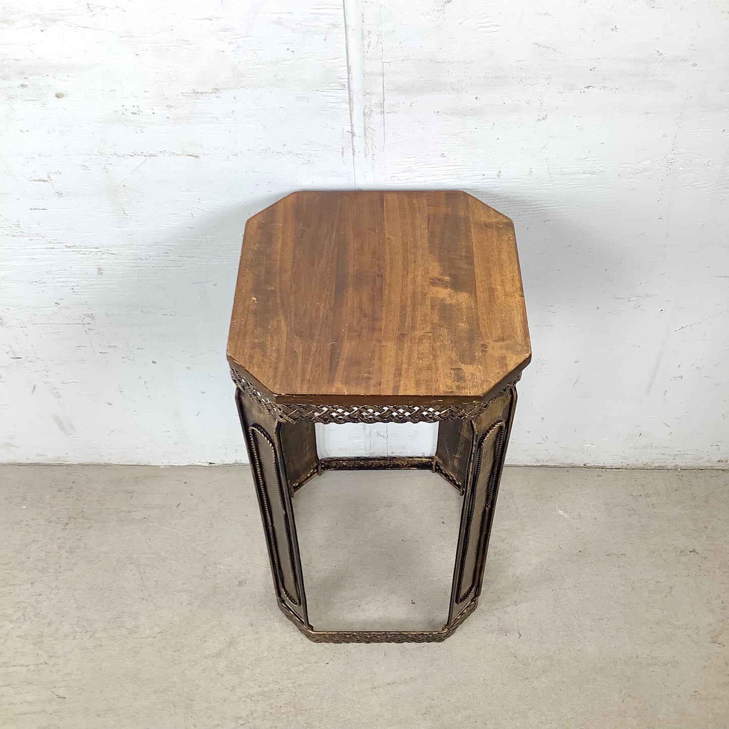 Boho Pedestal Table with Open Metal Structure