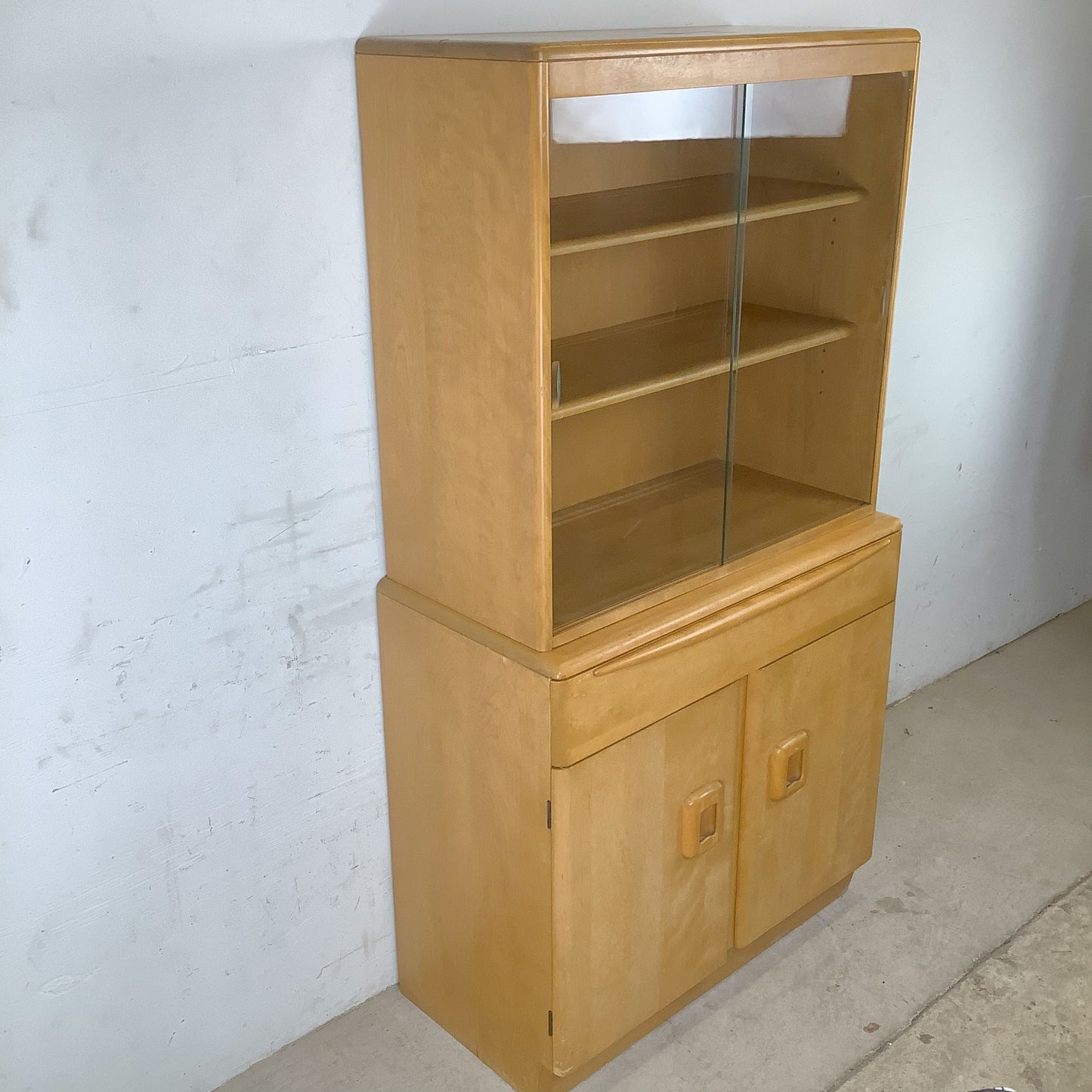 Heywood-Wakefield Wheat Display Hutch
