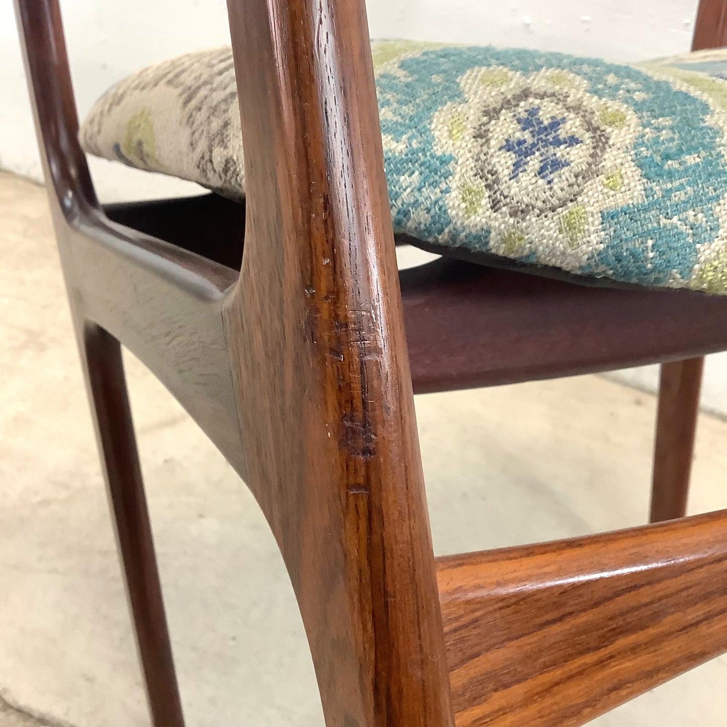 Scandinavian Modern Rosewood Dining Chairs- Set of 4