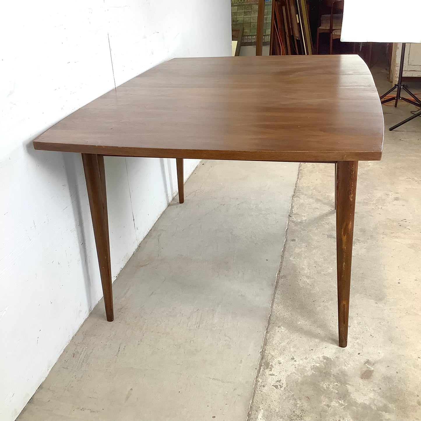 Mid-Century Dining Table With Leaves- Broyhill Saga