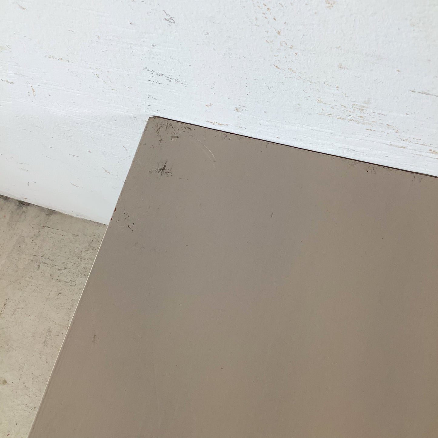 Painted Pair of Vintage American of Martinsville Nightstands